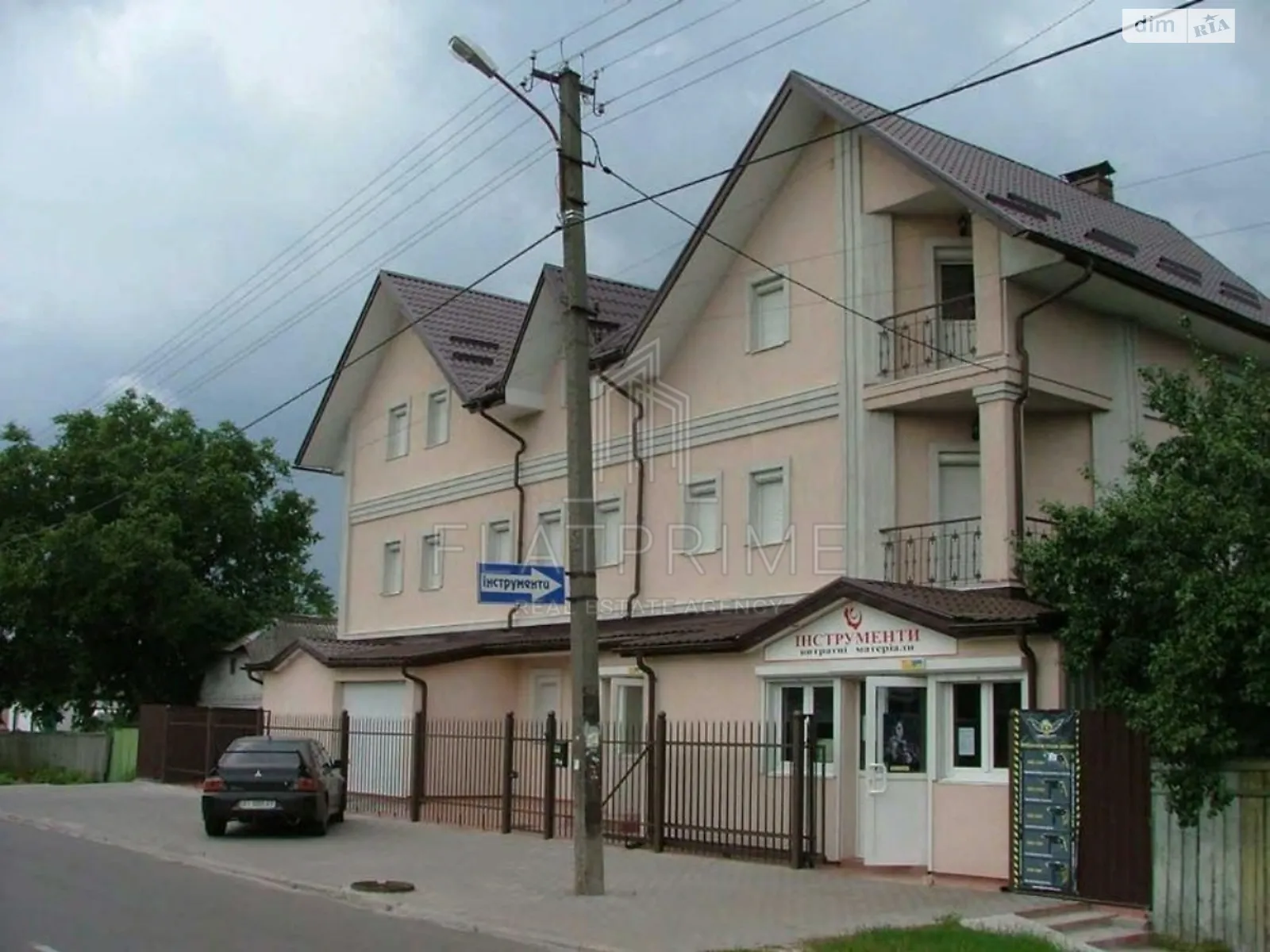 Продається будинок 3 поверховий 585 кв. м з терасою, цена: 440000 $ - фото 1
