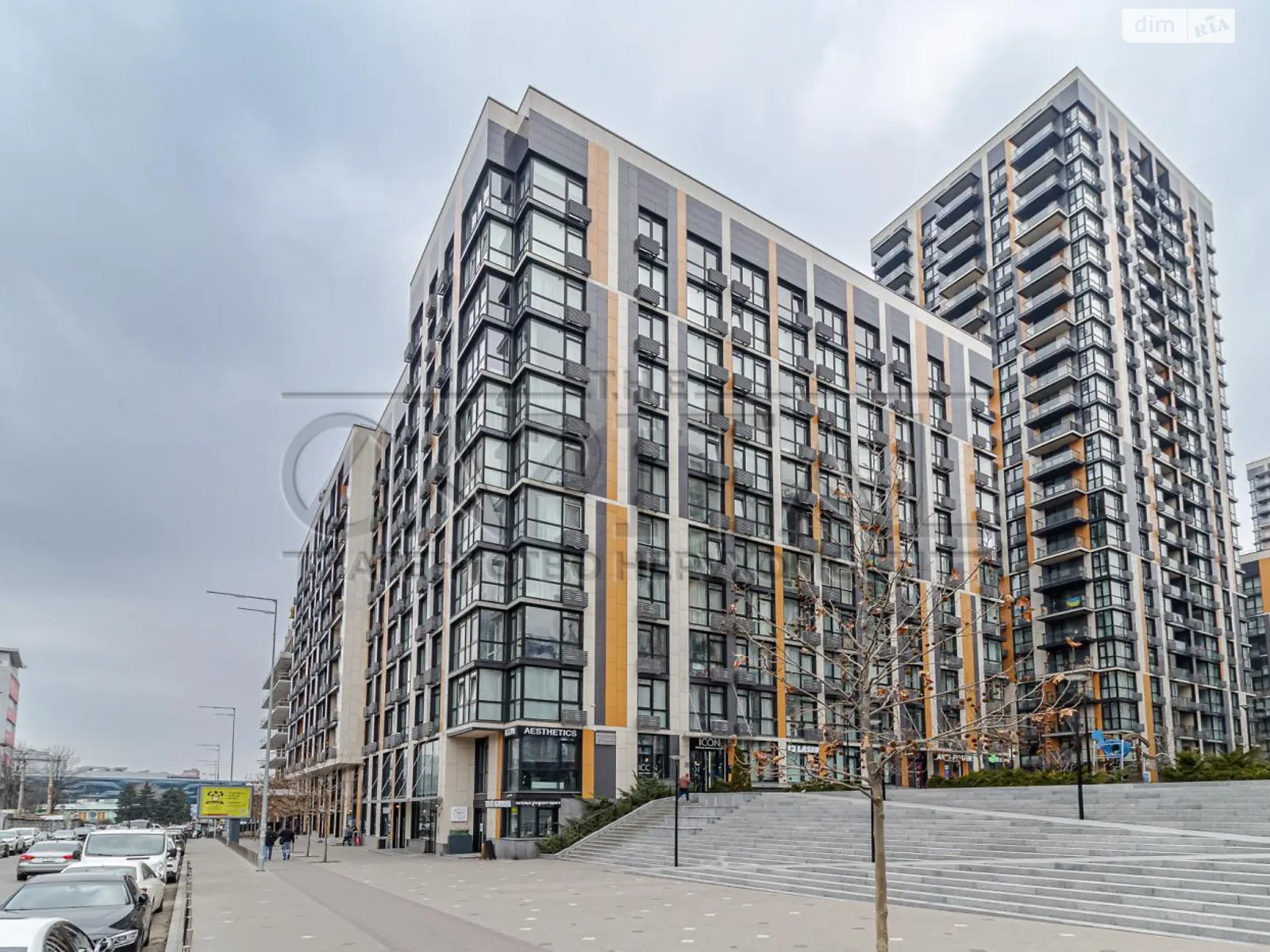 Продается 1-комнатная квартира 47 кв. м в Киеве, ул. Маккейна Джона, 1 - фото 1