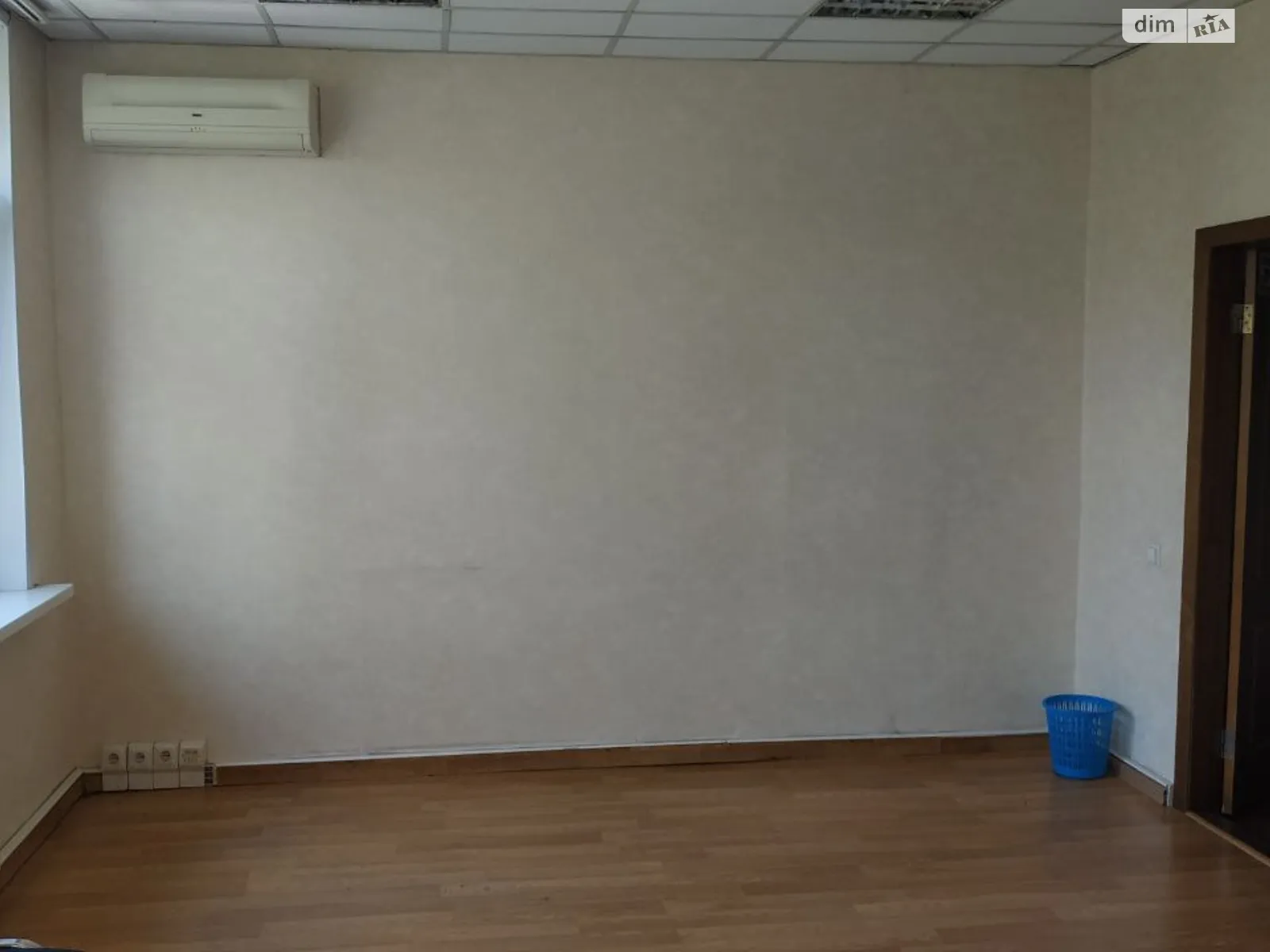 Здається в оренду офіс 40 кв. м в бізнес-центрі, цена: 17520 грн - фото 1