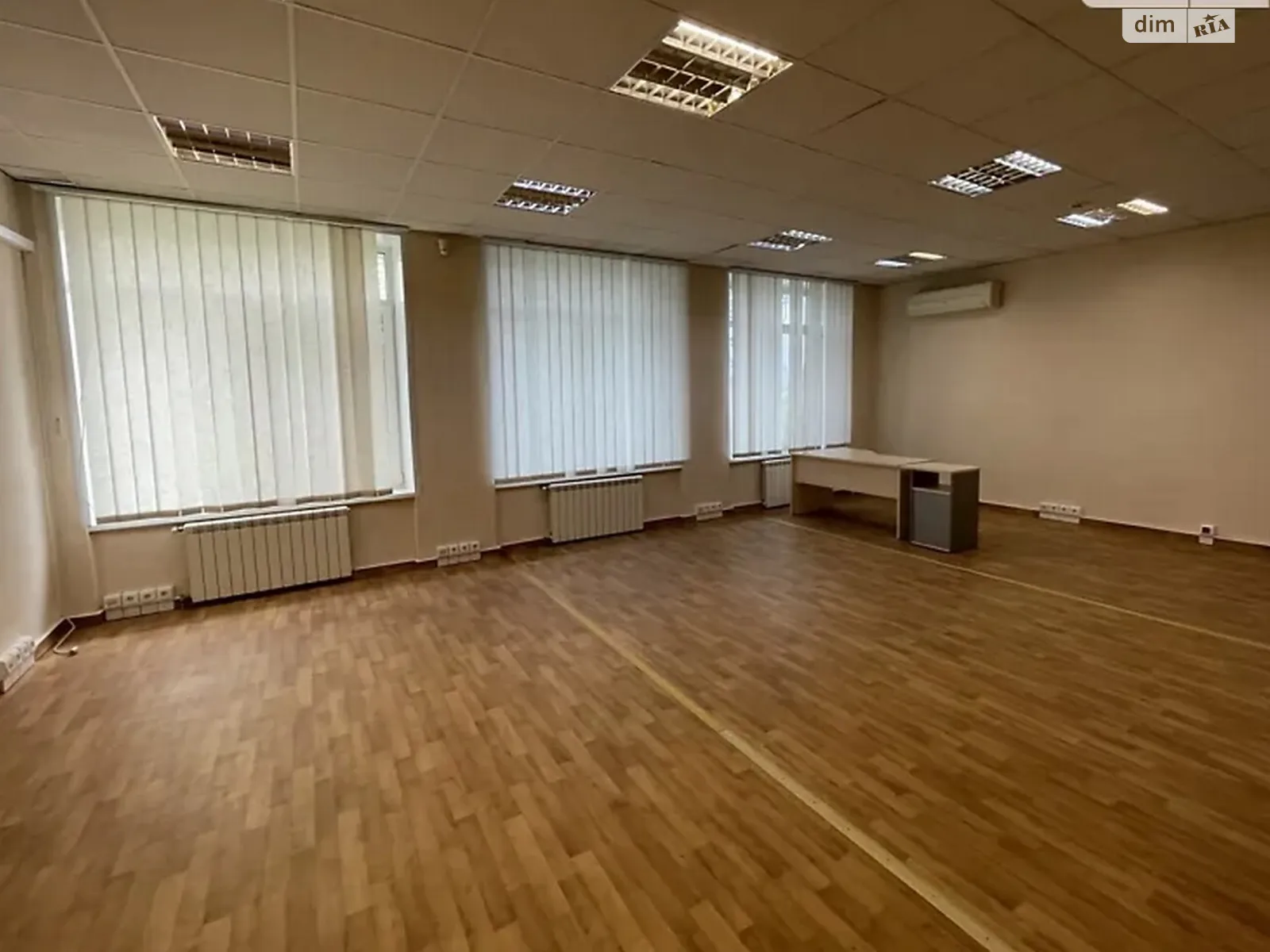 Сдается в аренду офис 102 кв. м в бизнес-центре, цена: 63530 грн - фото 1