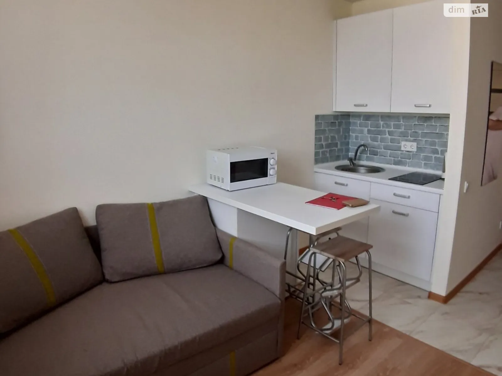 Продается 1-комнатная квартира 16.7 кв. м в Киеве, бул. Вацлава Гавела, 6 - фото 1