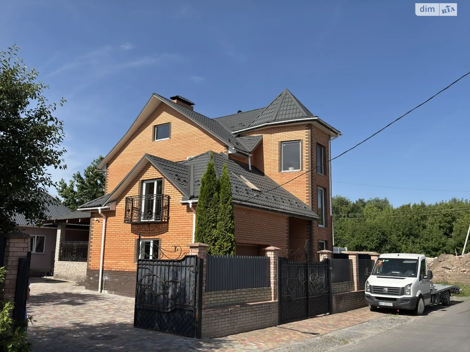 Продається будинок 2 поверховий 217 кв. м з каміном - фото 2