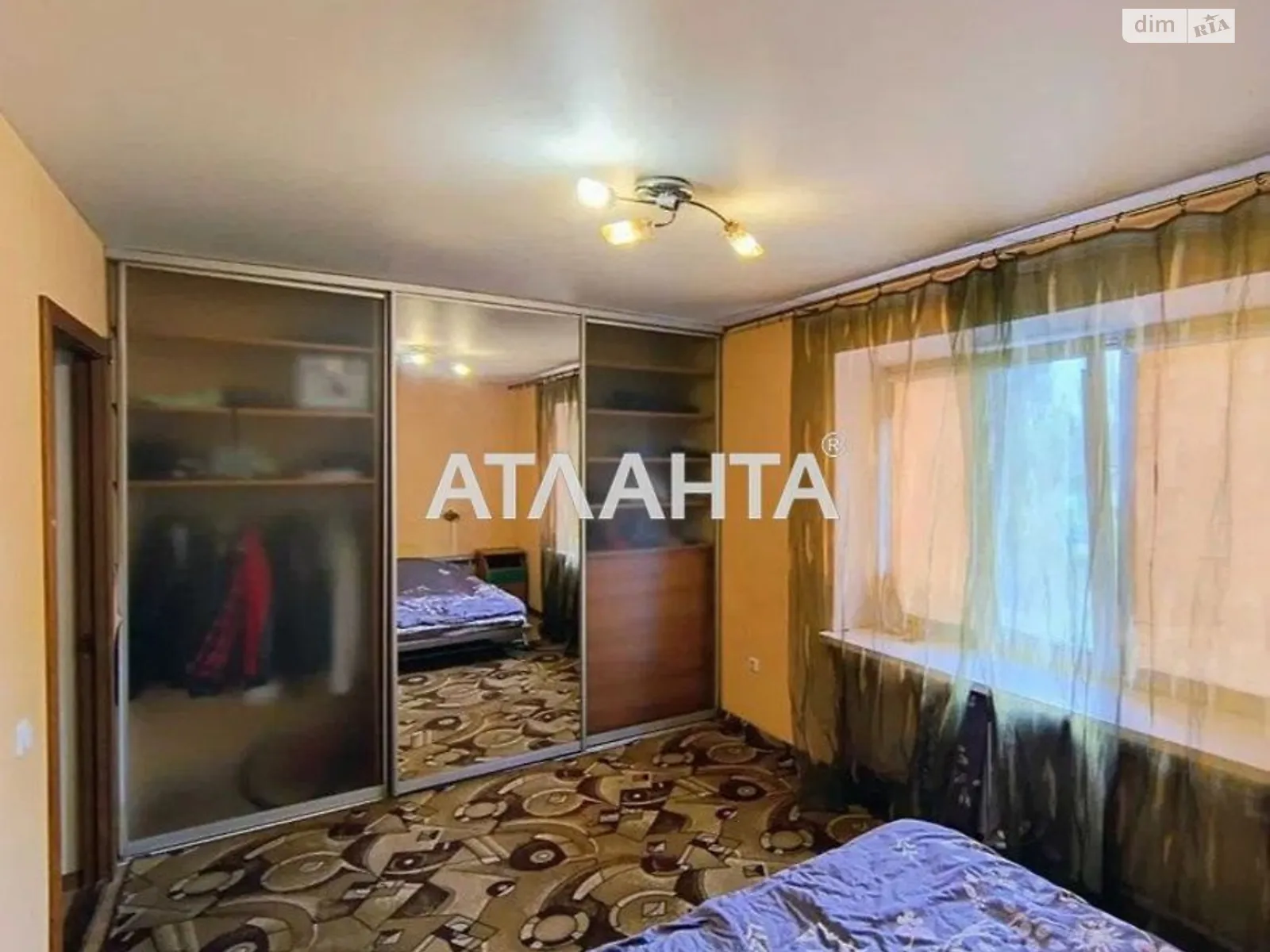 Продается 2-комнатная квартира 45 кв. м в Одессе, просп. Добровольского - фото 1