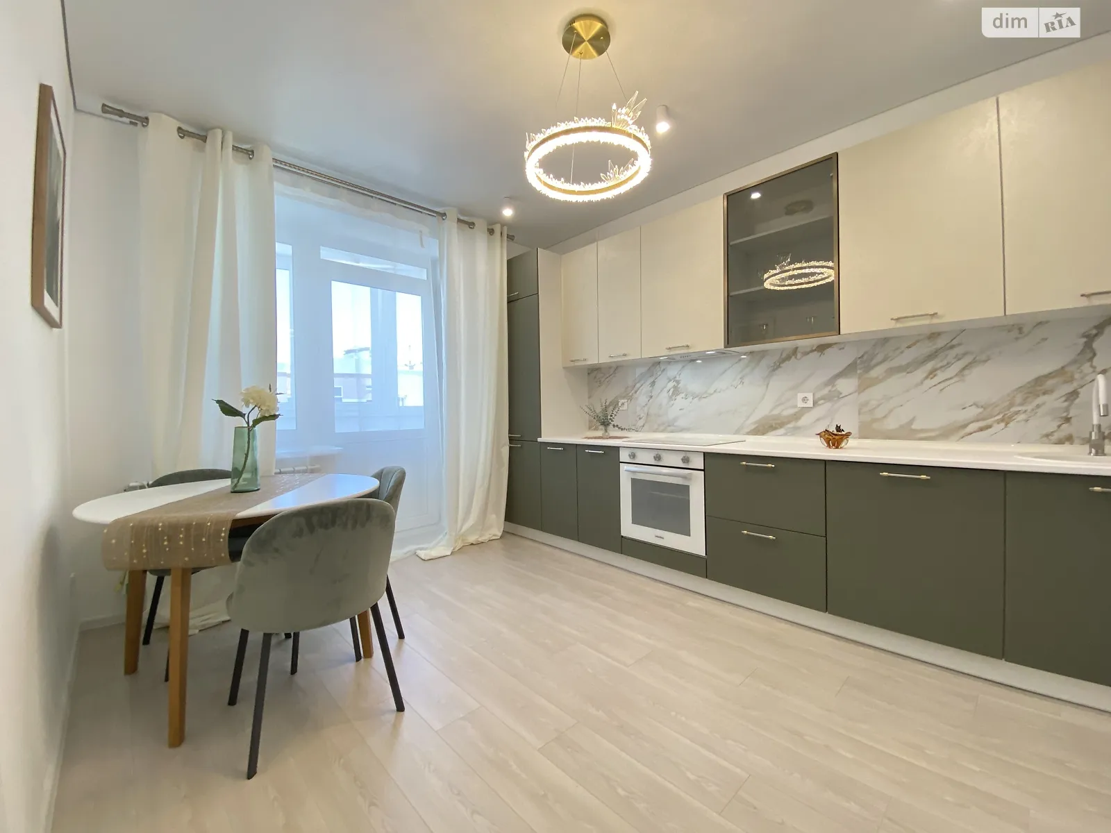 Продается 3-комнатная квартира 97.5 кв. м в Виннице, ул. Александровская - фото 1