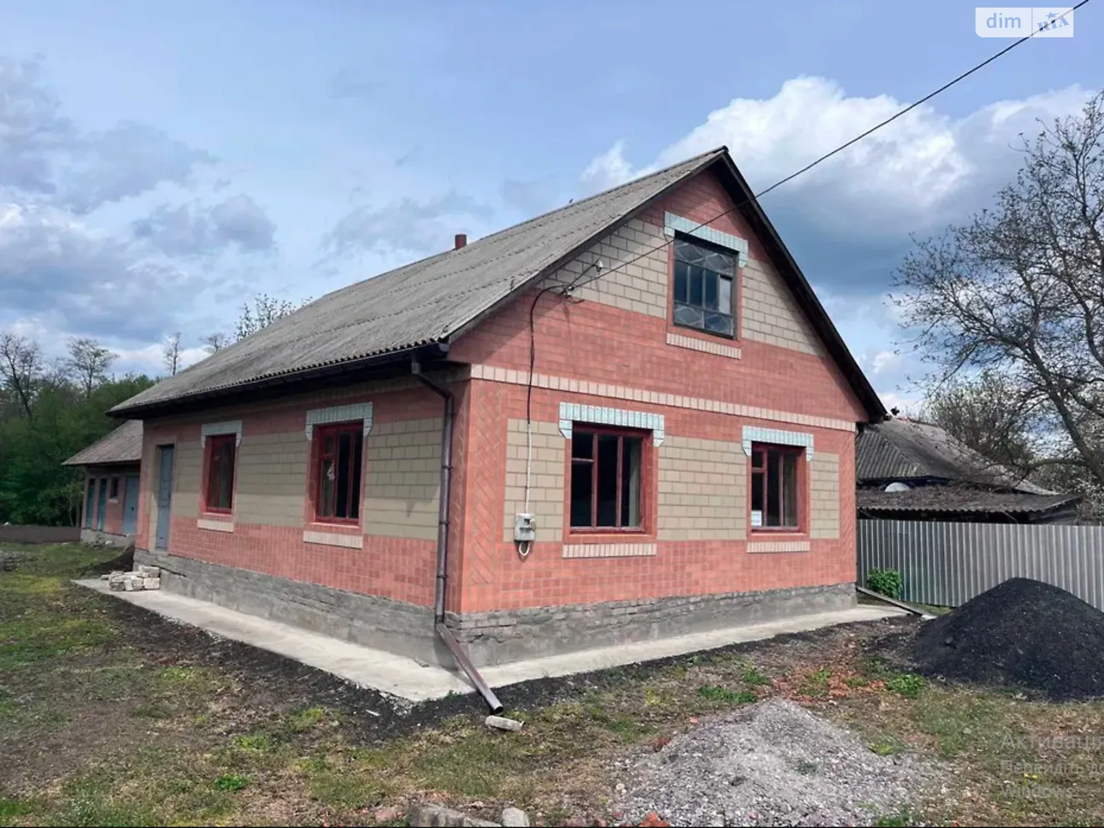 Продается одноэтажный дом 98 кв. м с подвалом, цена: 15000 $ - фото 1