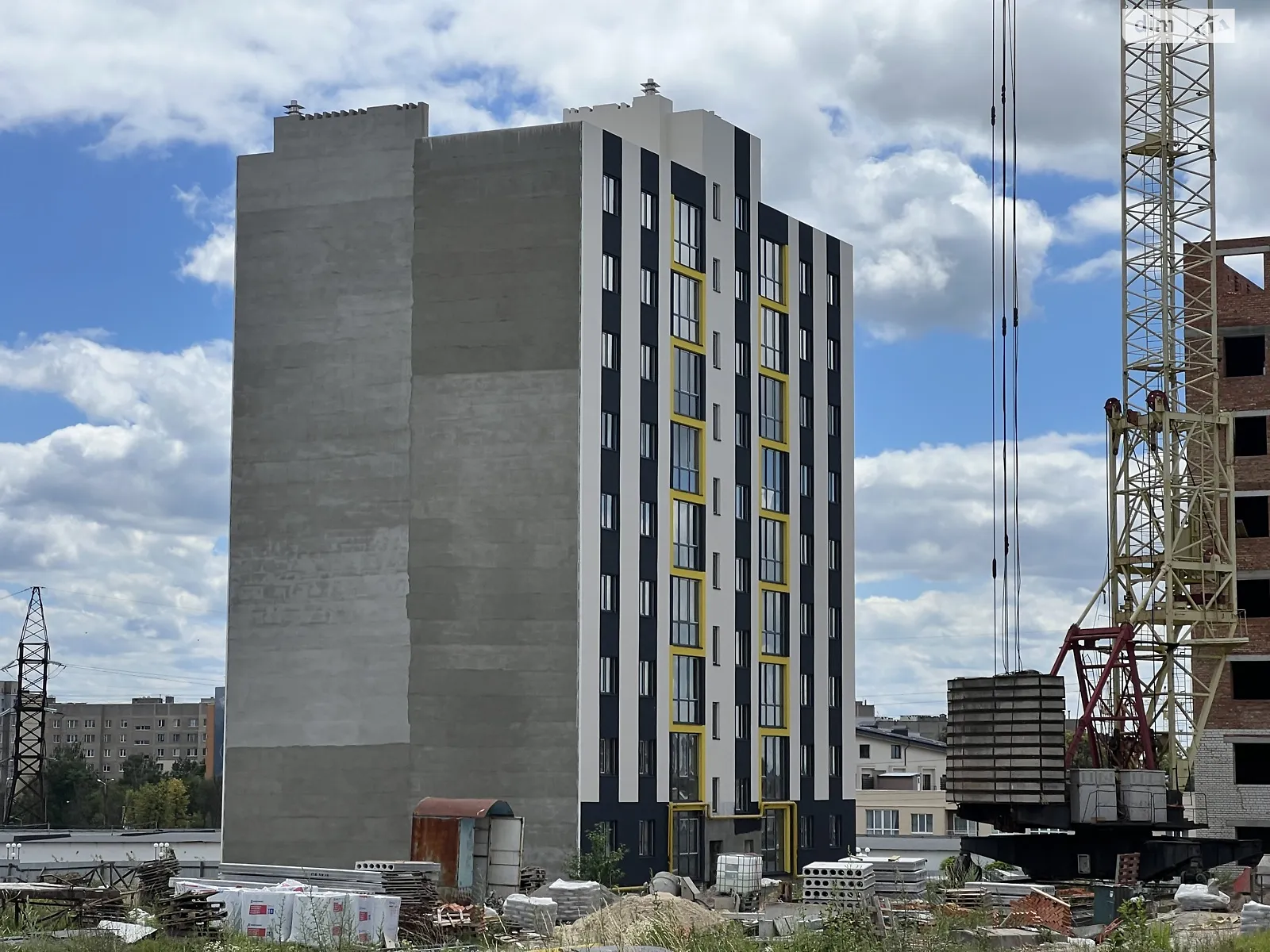 Продається 2-кімнатна квартира 92.97 кв. м у Зарванцях - фото 1