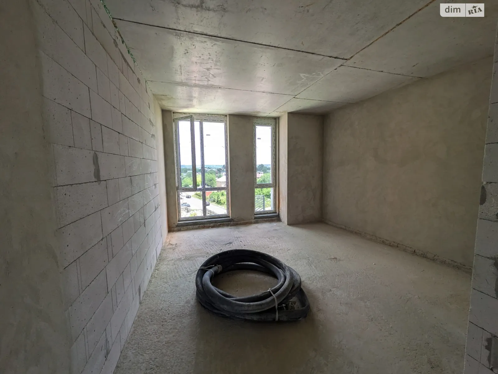 Продается 2-комнатная квартира 68 кв. м в Ивано-Франковске, цена: 51680 $ - фото 1