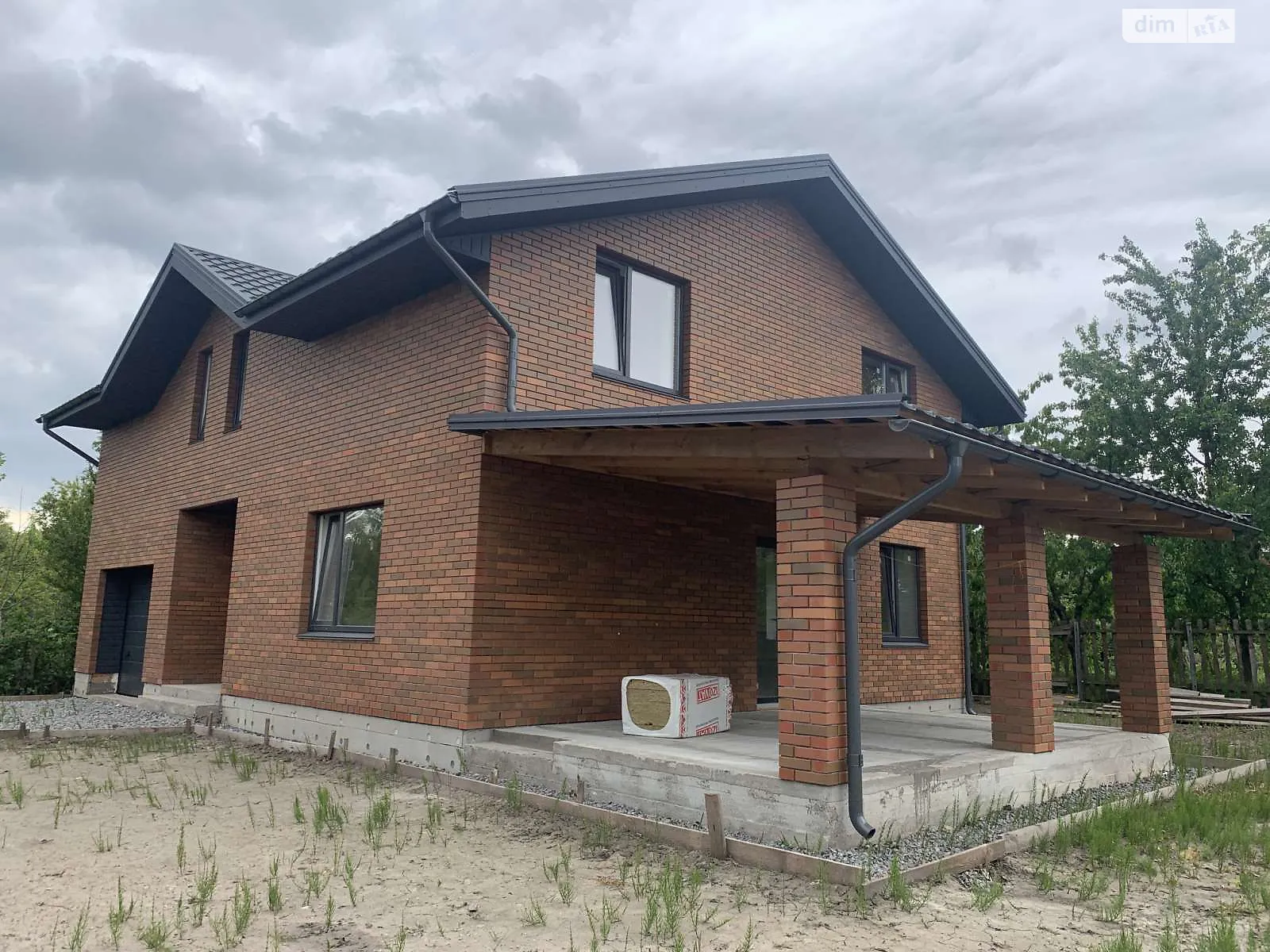 Продается дом на 2 этажа 170 кв. м с верандой, цена: 150000 $ - фото 1