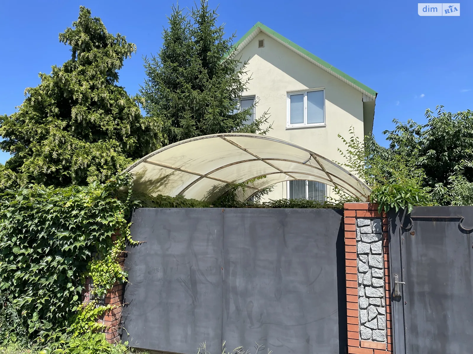 Продается дом на 3 этажа 199.8 кв. м с гаражом, цена: 59000 $ - фото 1