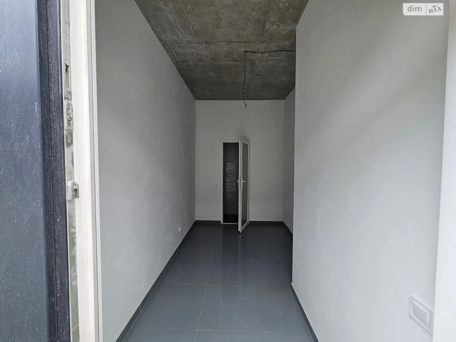 Сдается в аренду офис 15 кв. м в бизнес-центре, цена: 250 $ - фото 1