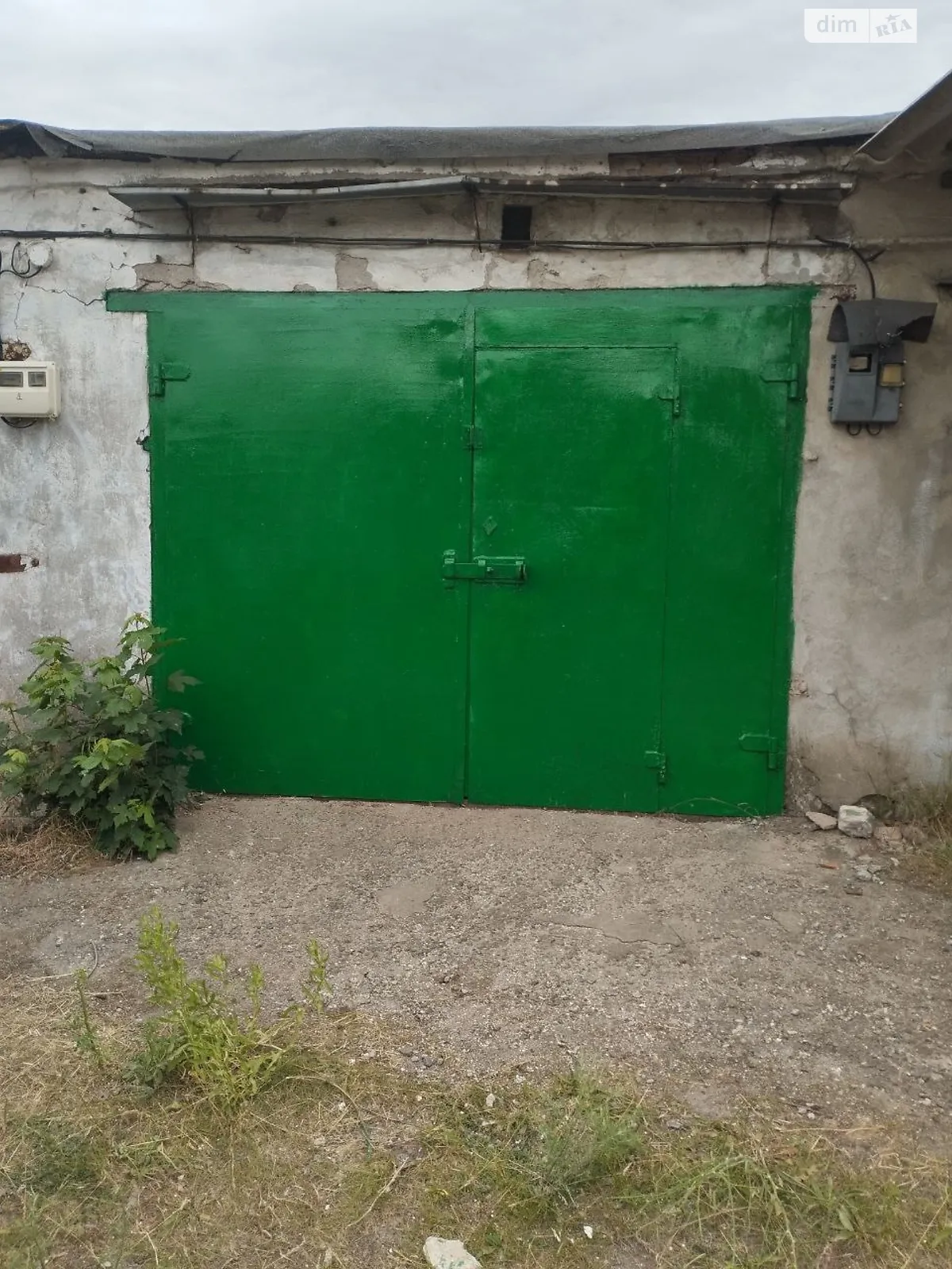 Продается место в гаражном кооперативе под легковое авто на 18 кв. м, цена: 3300 $ - фото 1