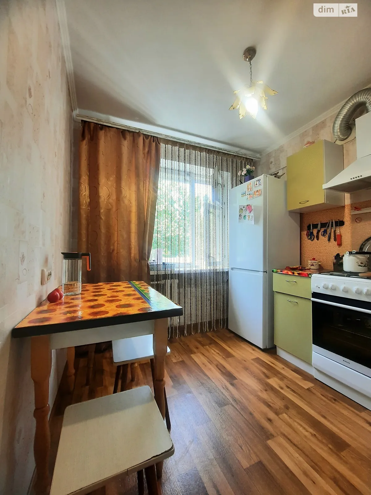 Продається 3-кімнатна квартира 59.8 кв. м у Чорноморську, вул. Паркова - фото 1