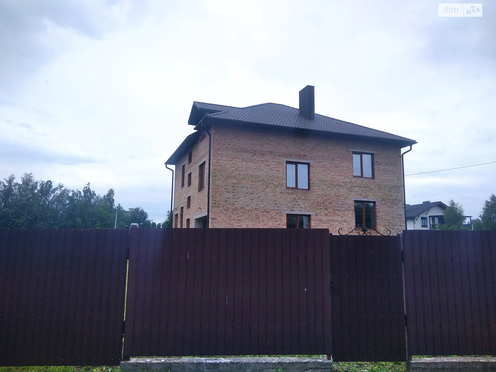 Продається будинок 2 поверховий 220 кв. м з подвалом, цена: 110000 $ - фото 1