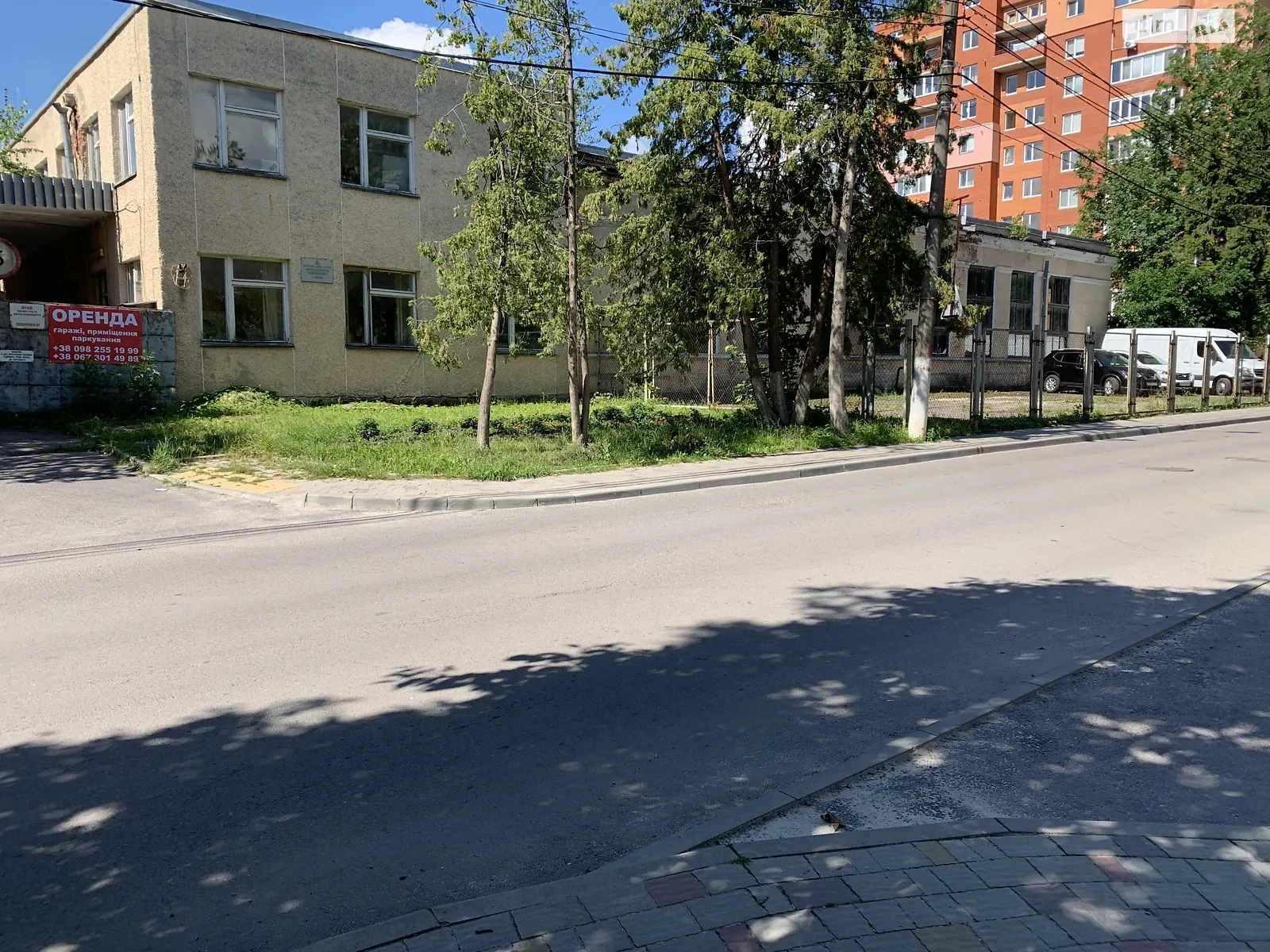Сдается в аренду подземный паркинг под легковое авто на 1000 кв. м, цена: 1000 грн - фото 1