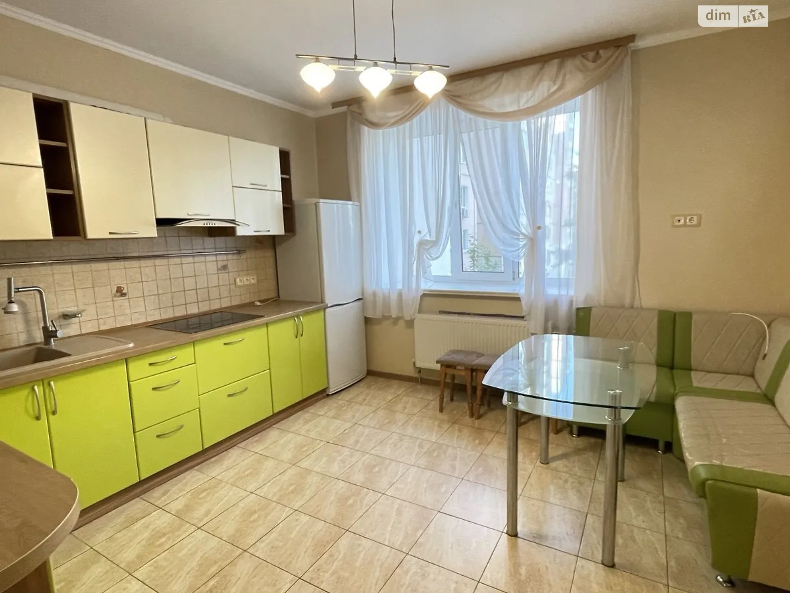 Продается 2-комнатная квартира 72 кв. м в Вышгороде, ул. Симоненко, 4В - фото 1