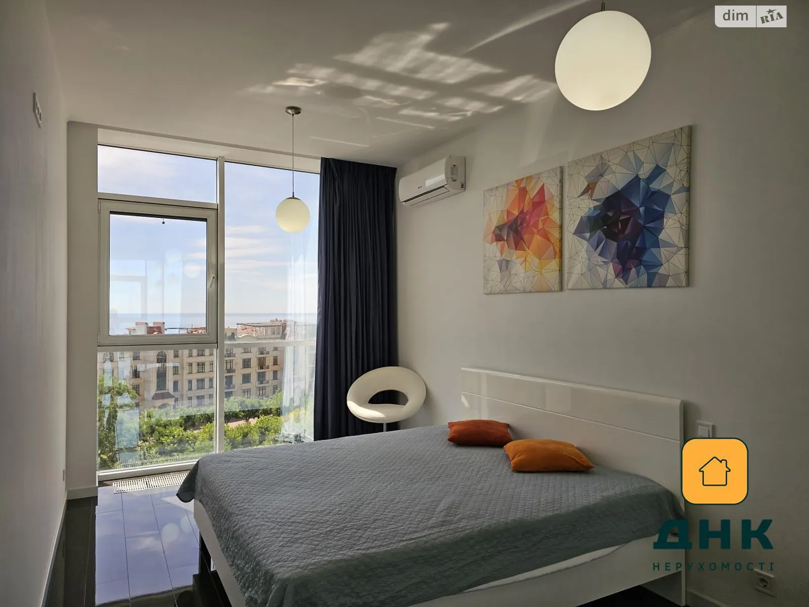 Продается 1-комнатная квартира 40 кв. м в Одессе, бул. Французский, 60В - фото 1