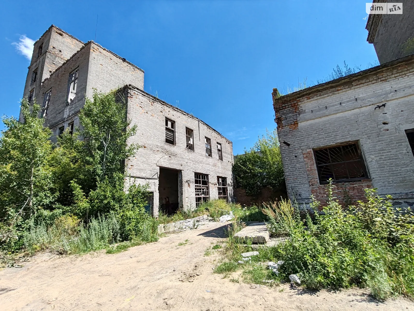 Продається приміщення вільного призначення 9879 кв. м в 4-поверховій будівлі, цена: 2600000 $ - фото 1