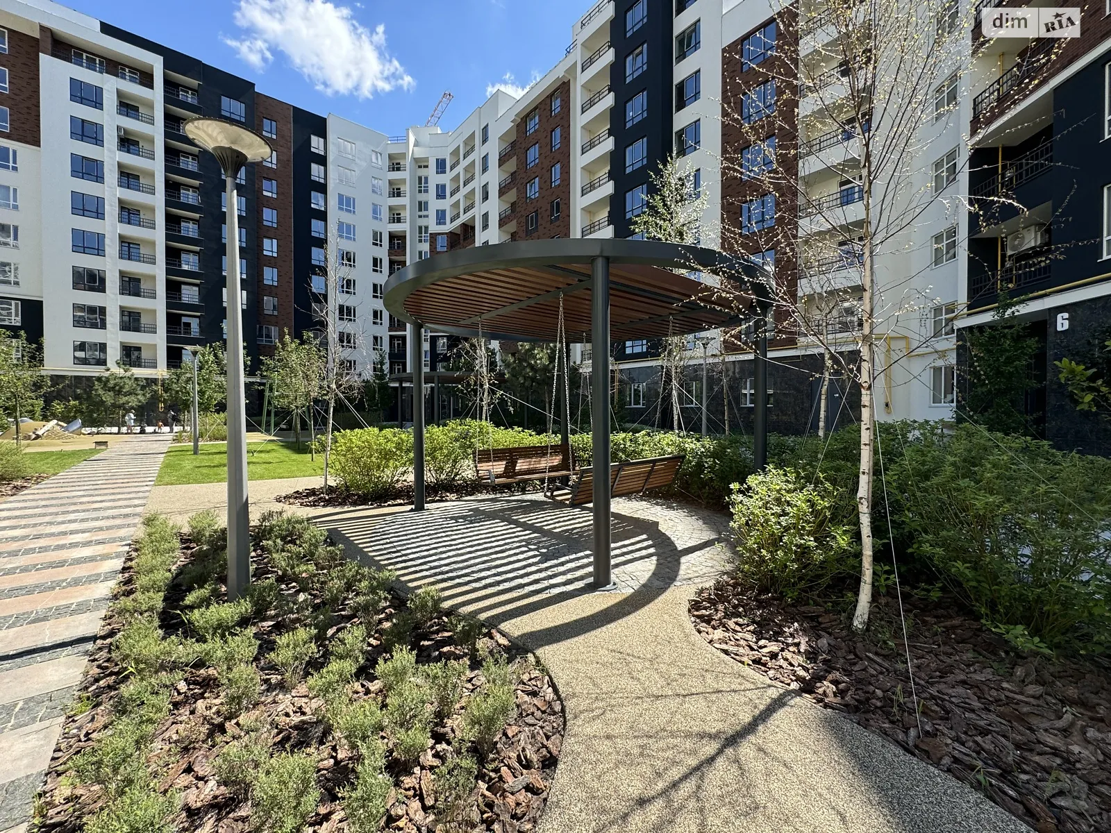 Продается 2-комнатная квартира 62.24 кв. м в Ирпене, ул. Кобылянской Ольги, 1В/19 - фото 1