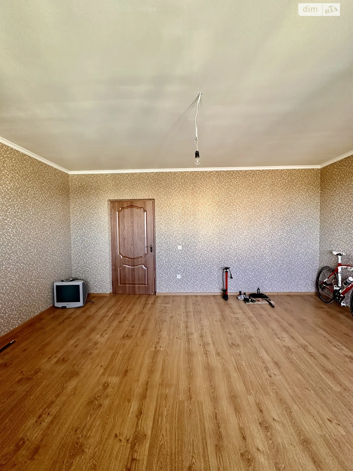 Продается 1-комнатная квартира 51.2 кв. м в Криховцах, ул. 16 Июля - фото 1