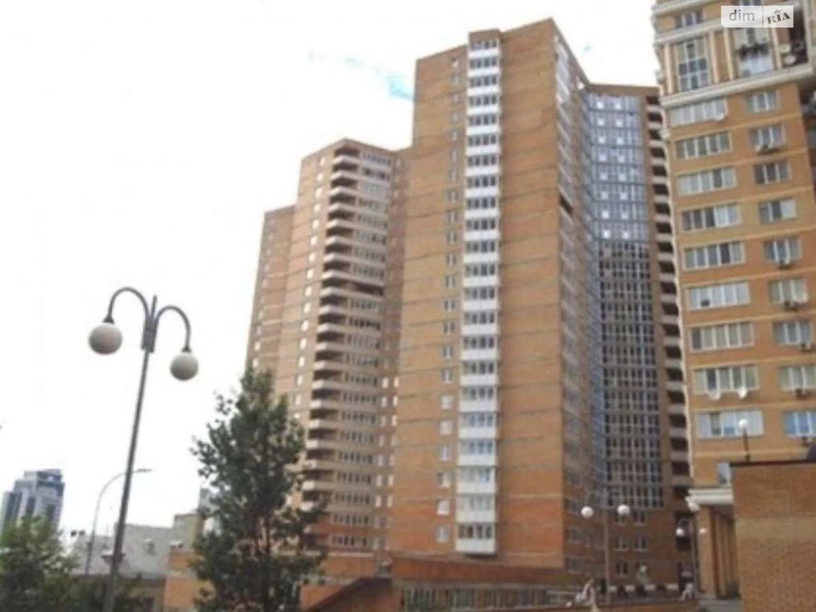 Продается 3-комнатная квартира 159.2 кв. м в Киеве - фото 1
