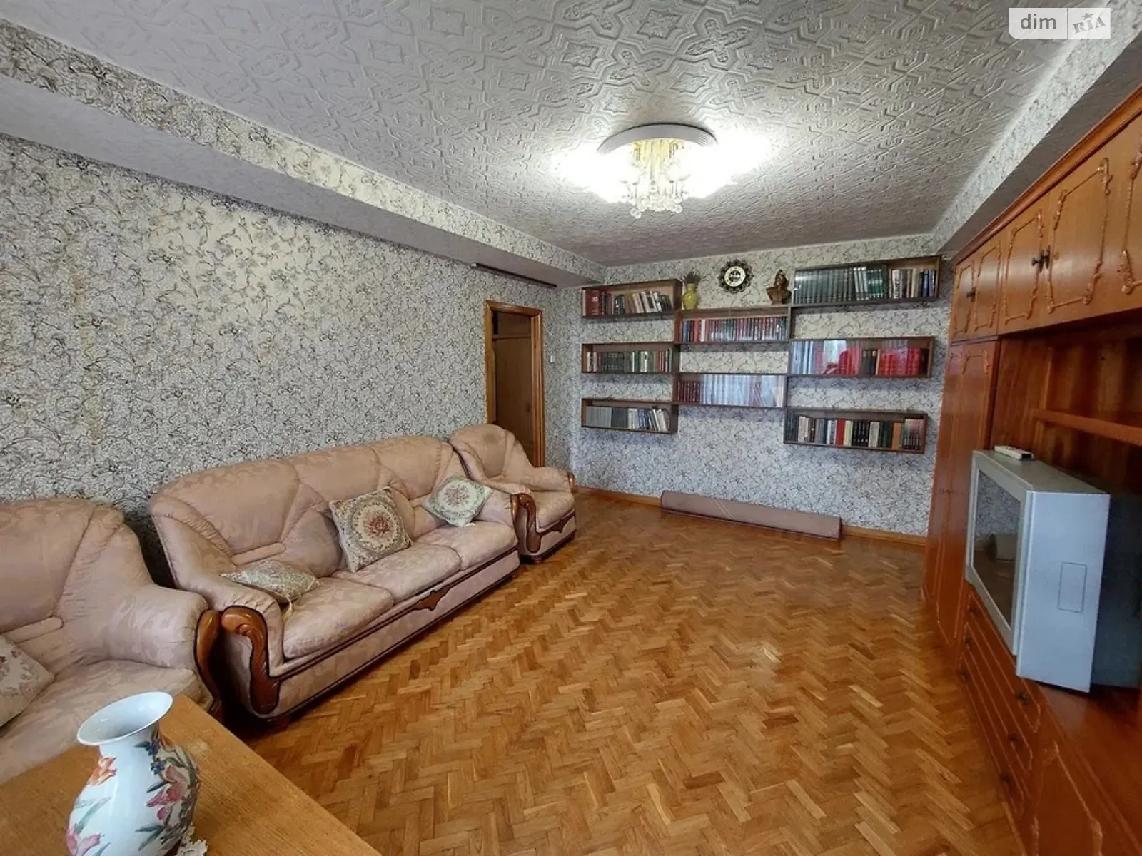 Продається 3-кімнатна квартира 63.5 кв. м у Києві - фото 2