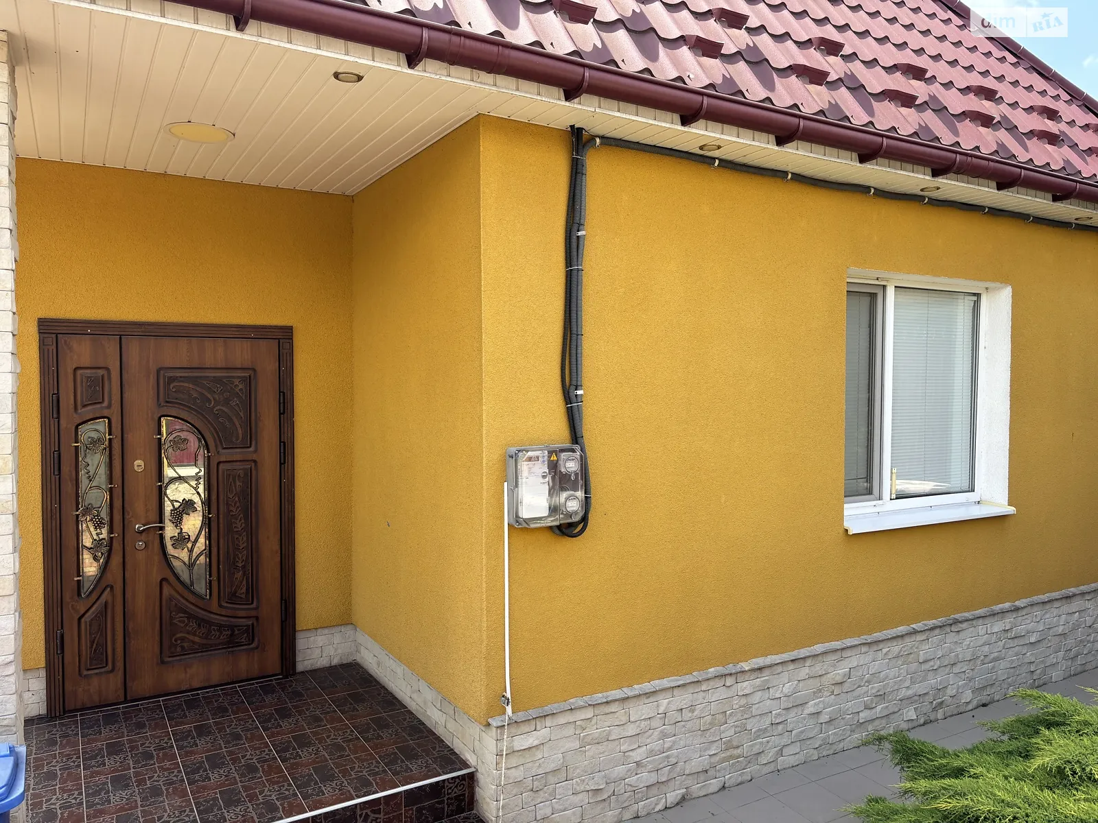 Продається одноповерховий будинок 150 кв. м з гаражем, цена: 180000 $ - фото 1