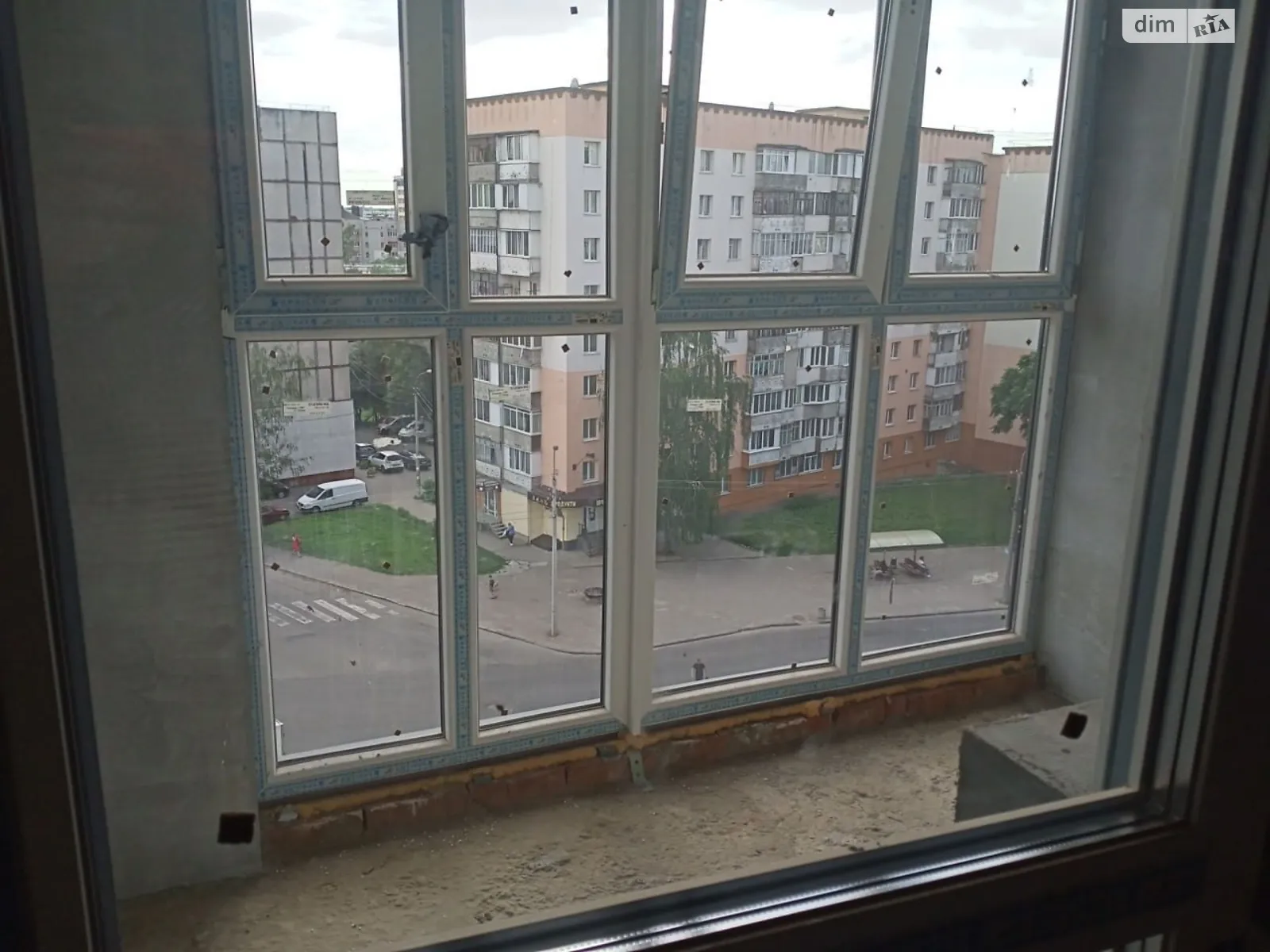 Продается 1-комнатная квартира 41 кв. м в Ровно - фото 3