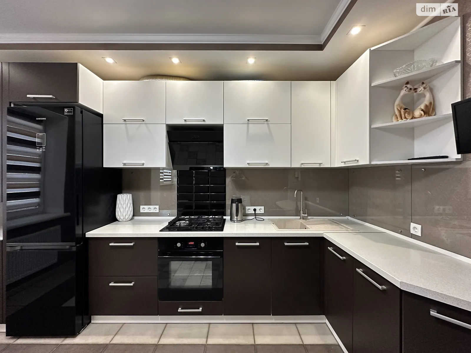 Продается 3-комнатная квартира 86 кв. м в Николаеве, ул. Архитектора Старова, 4К - фото 1