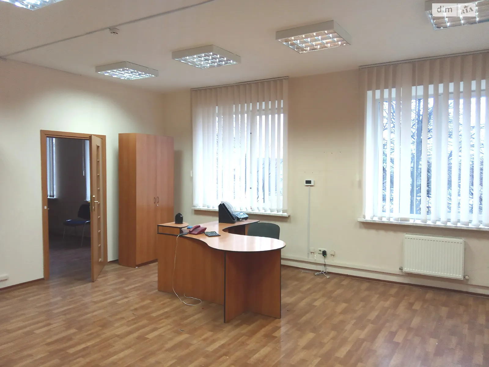 Сдается в аренду офис 167.2 кв. м в бизнес-центре, цена: 27461 грн - фото 1