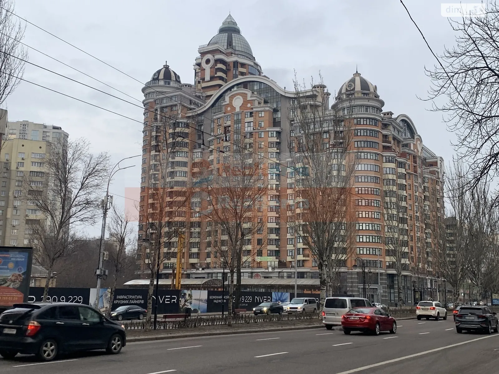 Продається 4-кімнатна квартира 337.1 кв. м у Києві, бул. Лесі Українки, 7Б - фото 1