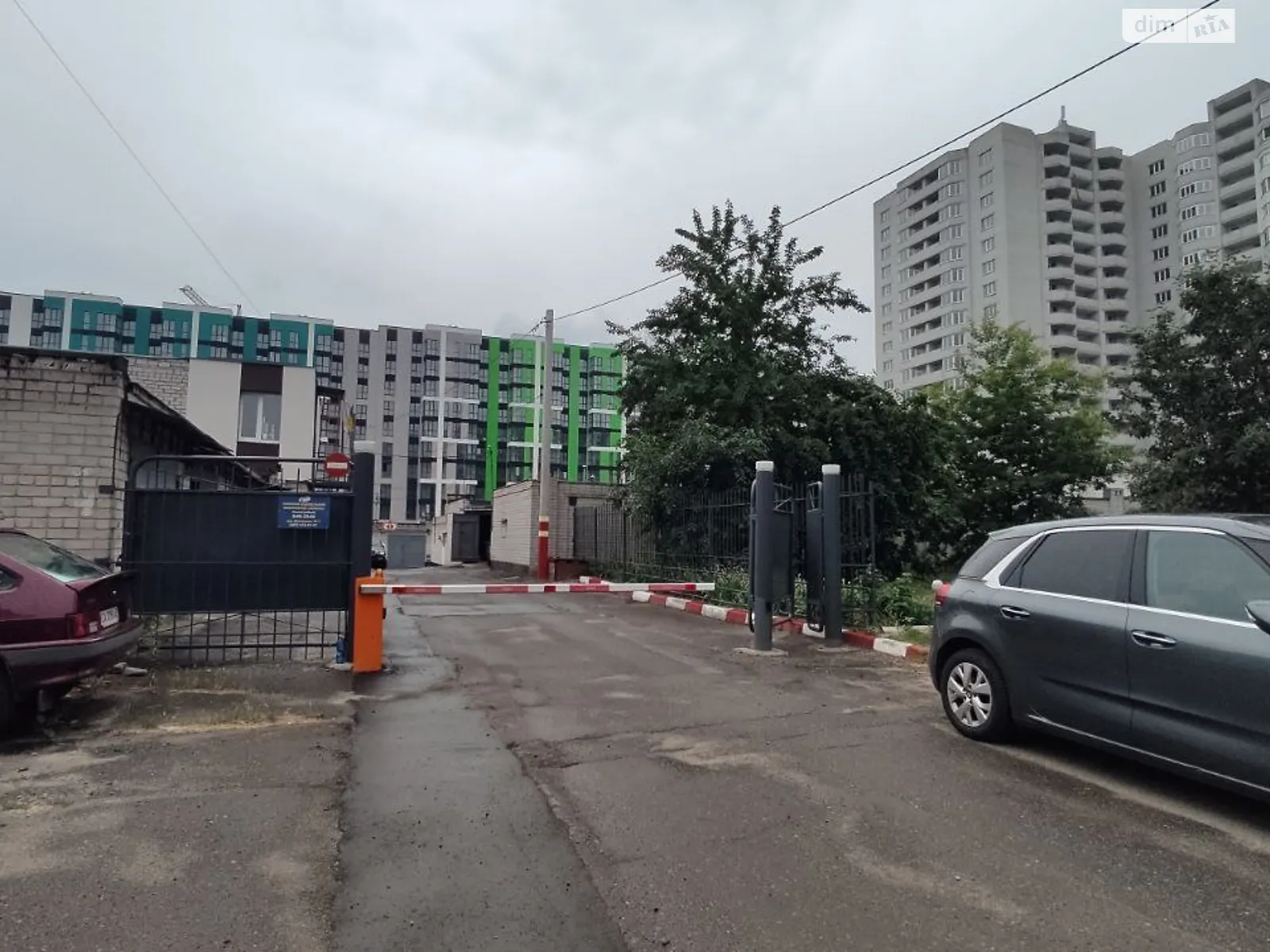 Продається окремий гараж під легкове авто на 24.4 кв. м, цена: 14000 $ - фото 1