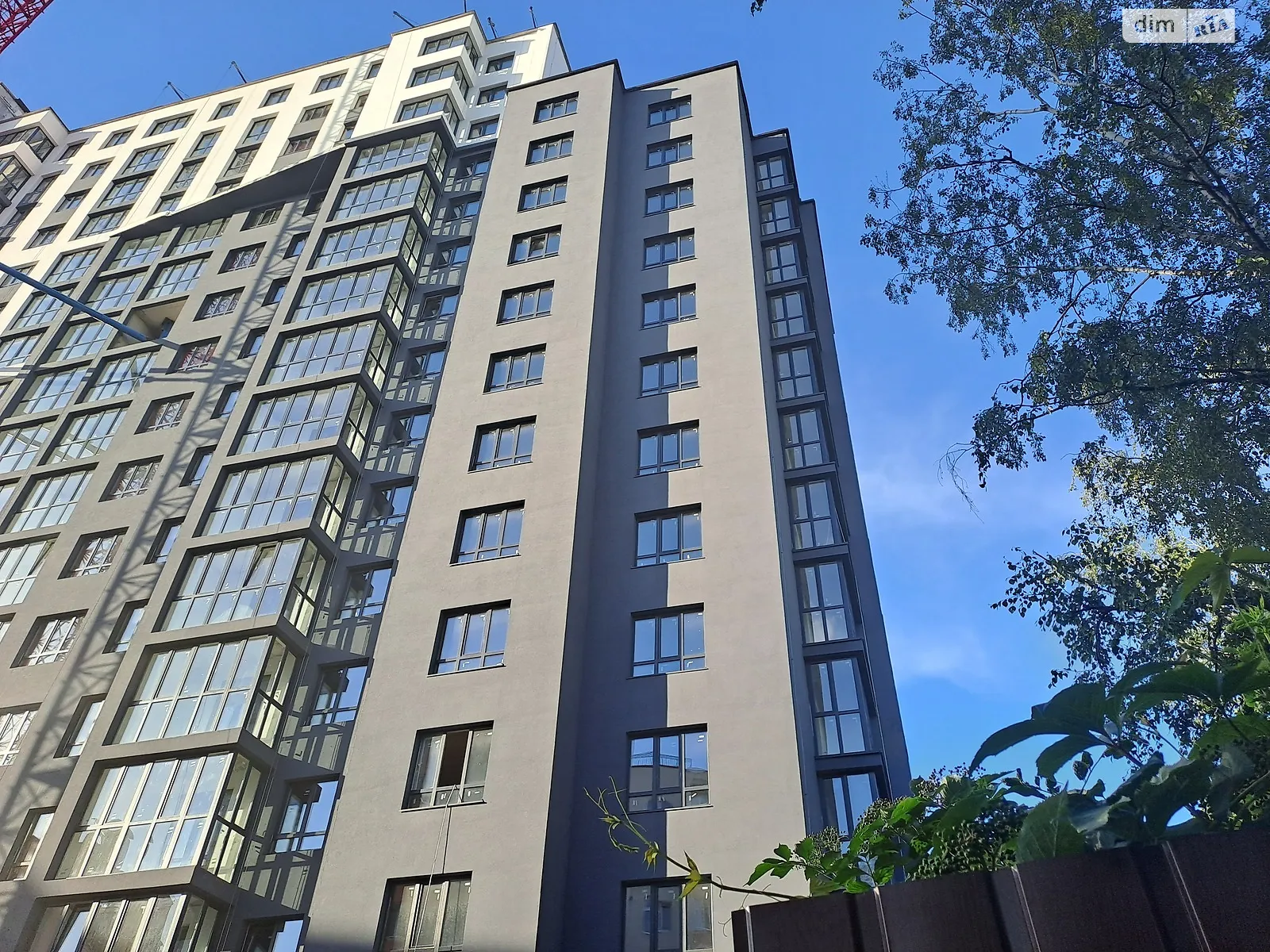 2-комнатная квартира 61 кв. м в Тернополе, ул. Полковника Данила Нечая - фото 1