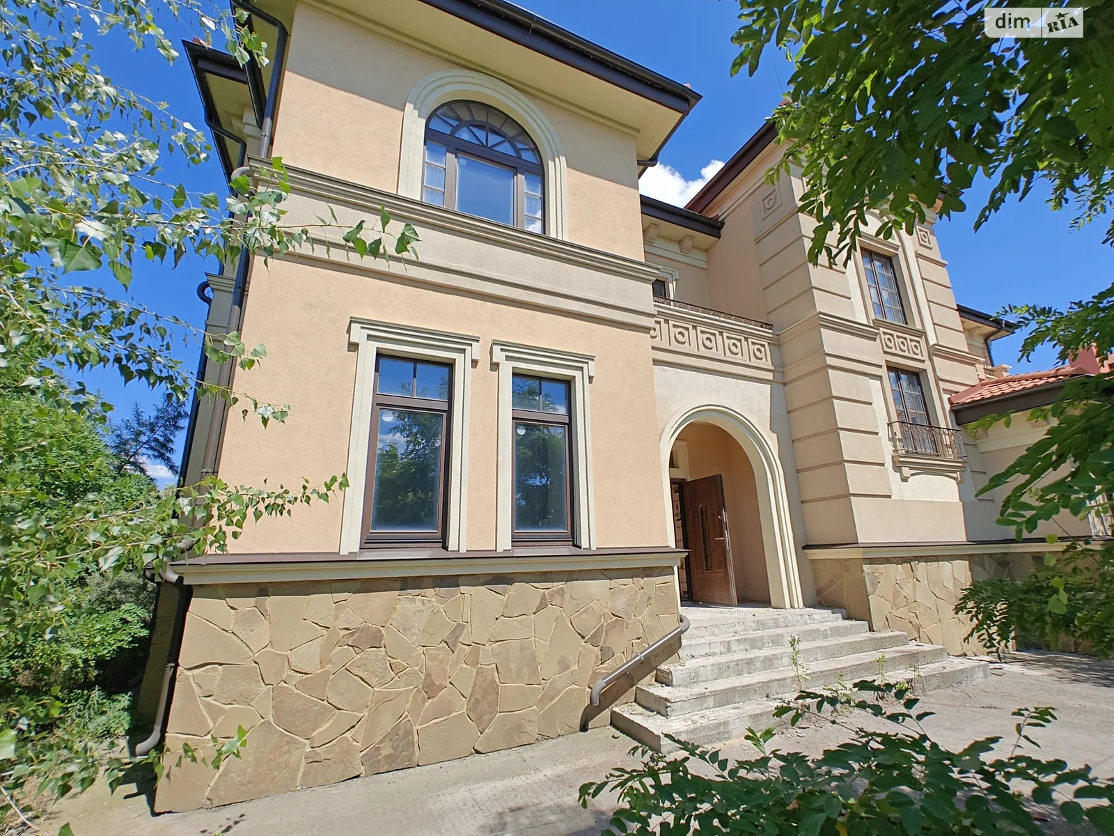 Продається будинок 2 поверховий 416 кв. м з мансардою, цена: 440000 $ - фото 1