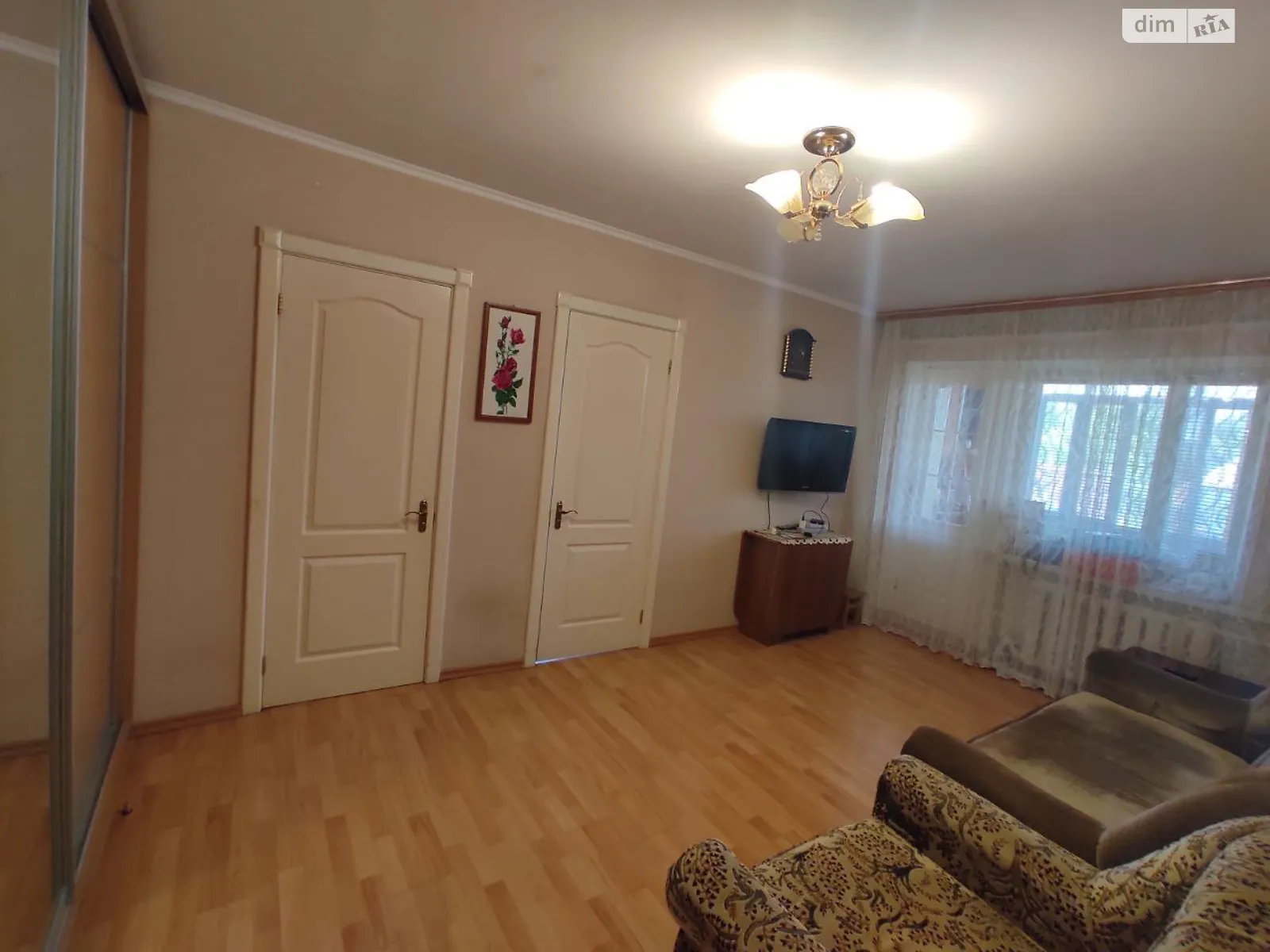 Продается 3-комнатная квартира 46.5 кв. м в Клавдиевом-Тарасове, цена: 28500 $ - фото 1