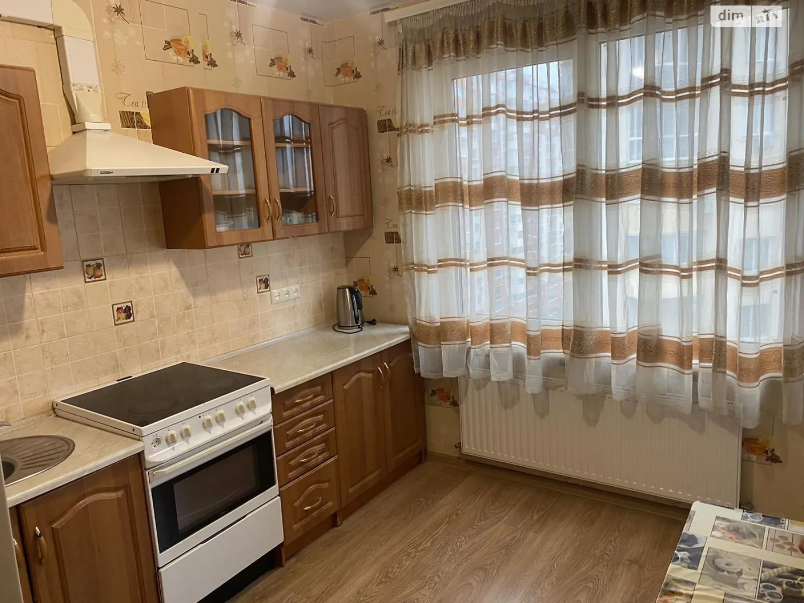 Продається 1-кімнатна квартира 34 кв. м у Лиманці, мас. Радужний, 17 - фото 1