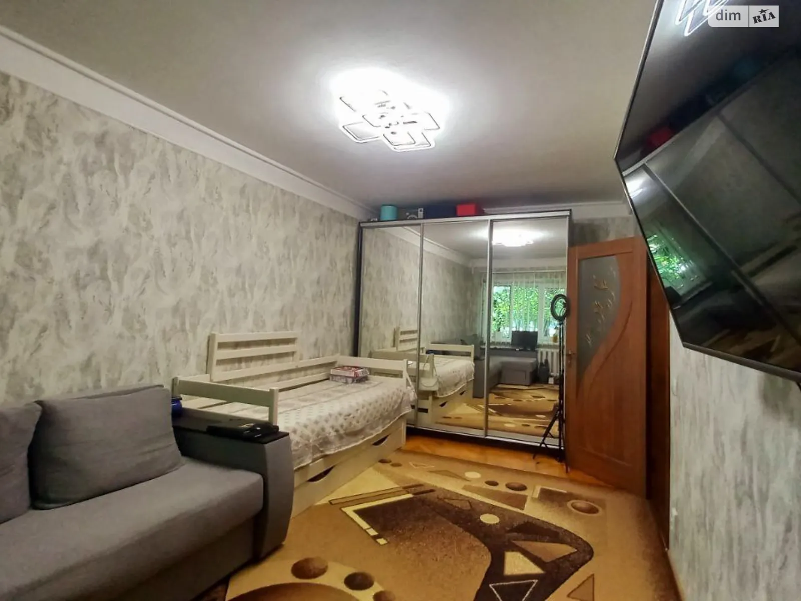 Продается 1-комнатная квартира 32 кв. м в Одессе, ул. Капитана Кузнецова - фото 1