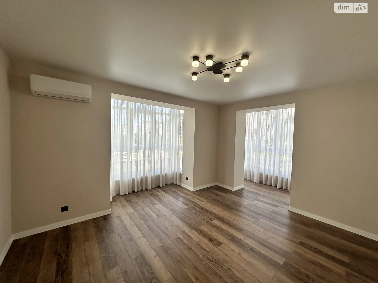 Продається 2-кімнатна квартира 64 кв. м у Івано-Франківську, цена: 86000 $ - фото 1