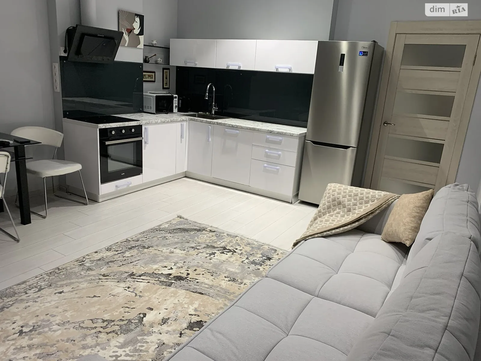 Продається 1-кімнатна квартира 49.6 кв. м у Києві, вул. Трускавецька, 4Б - фото 1