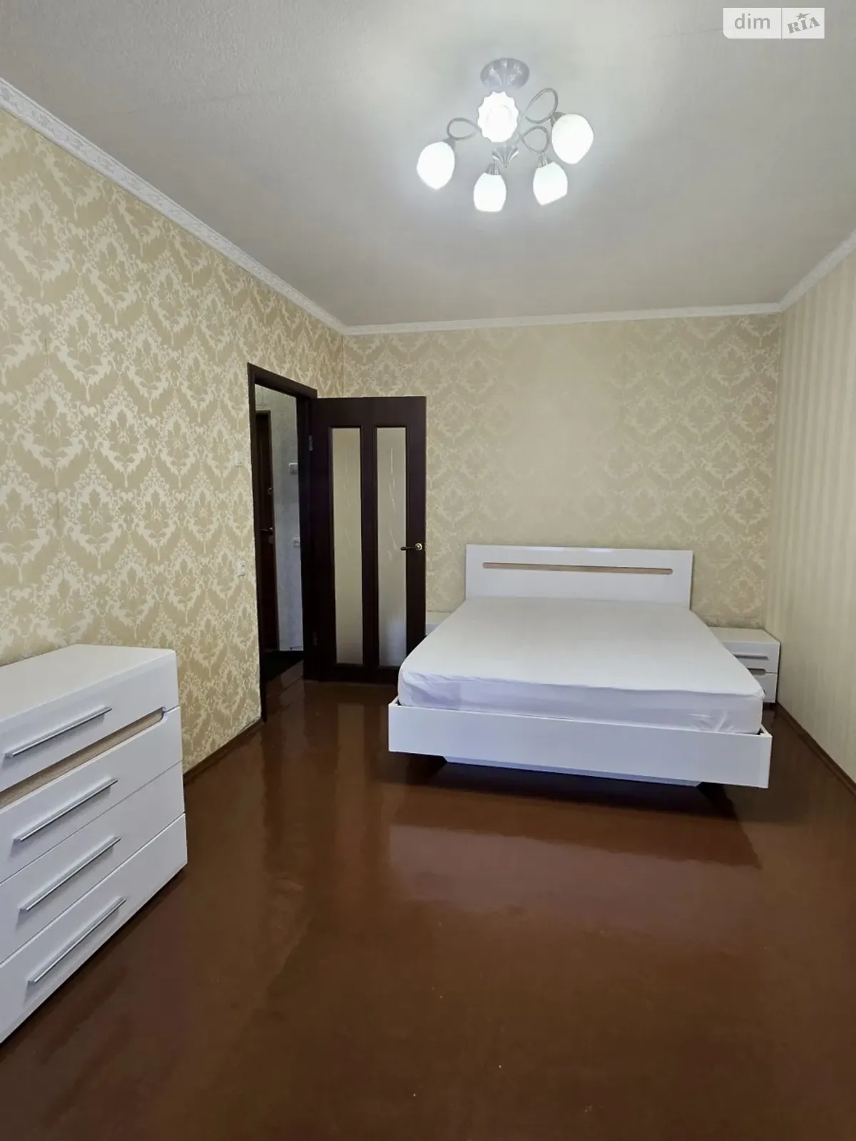Продается 1-комнатная квартира 35 кв. м в Белой Церкви, ул. Фастовская, 28 - фото 1