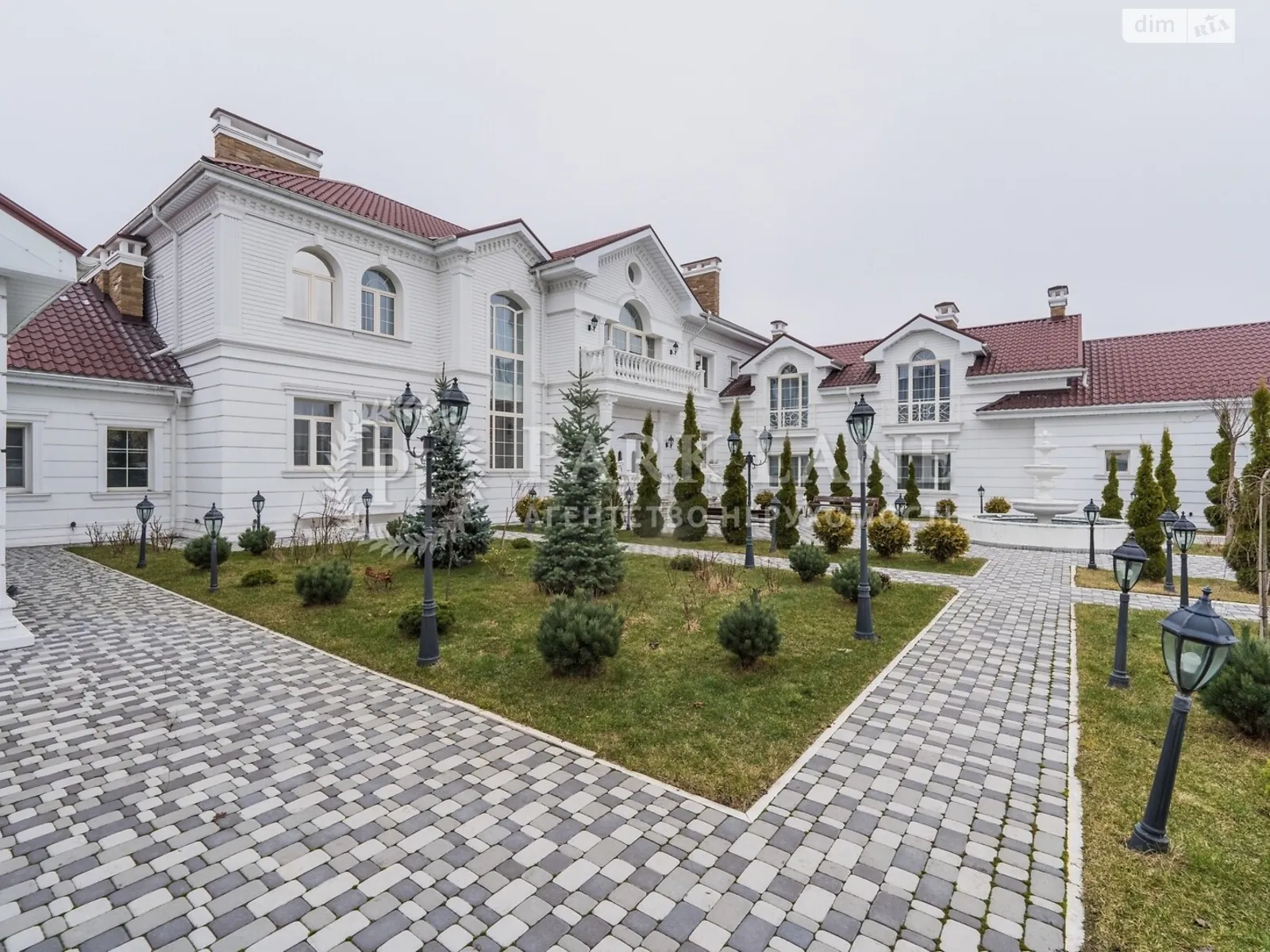 Продается дом на 2 этажа 1436 кв. м с террасой, цена: 2500000 $ - фото 1