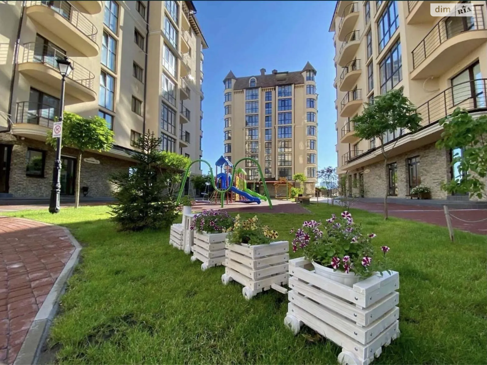 Продается 2-комнатная квартира 64.2 кв. м в Новоселках, цена: 69990 $ - фото 1