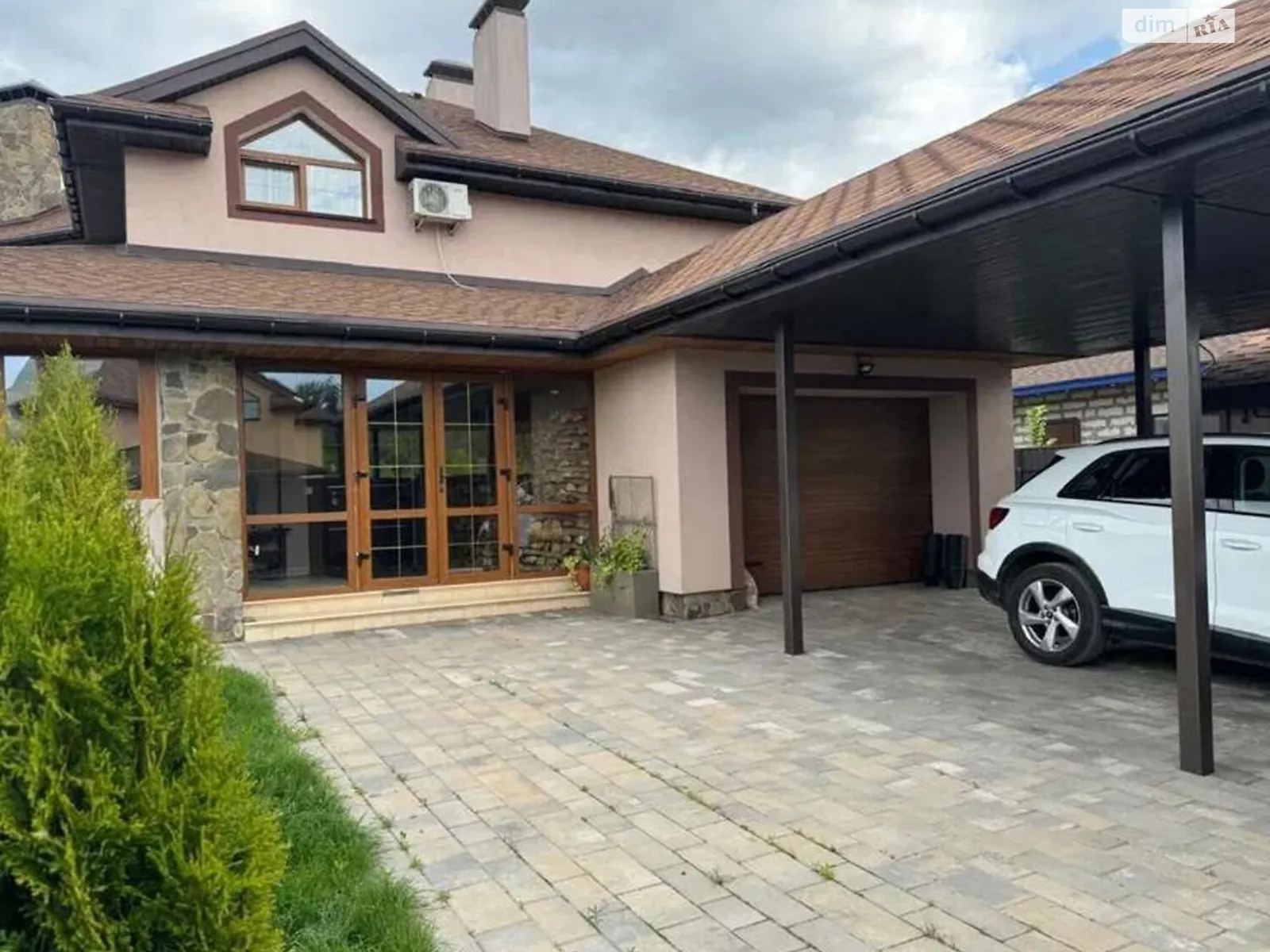 Продается дом на 2 этажа 170 кв. м с верандой, цена: 280000 $ - фото 1