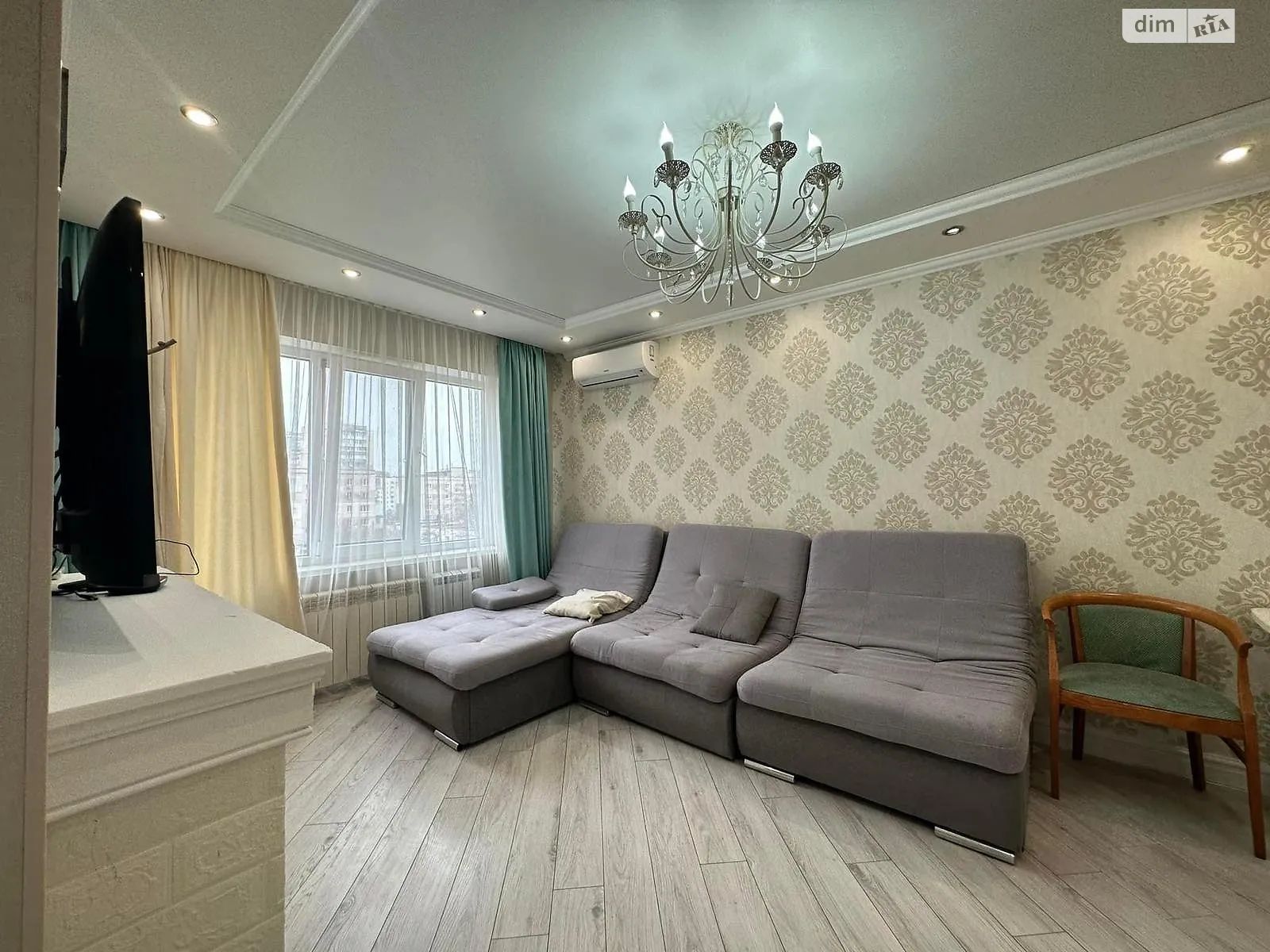 Продается 3-комнатная квартира 68 кв. м в Одессе - фото 1