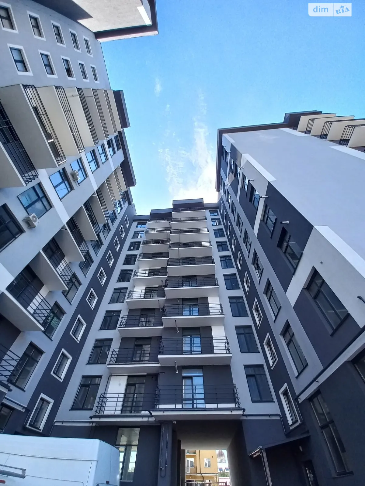 Продается 3-комнатная квартира 91.5 кв. м в Ивано-Франковске, ул. Хмельницкого Богдана, 73А - фото 1