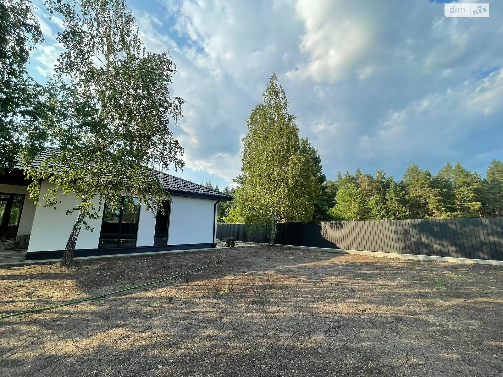 Продается одноэтажный дом 120 кв. м с гаражом, цена: 107000 $ - фото 1