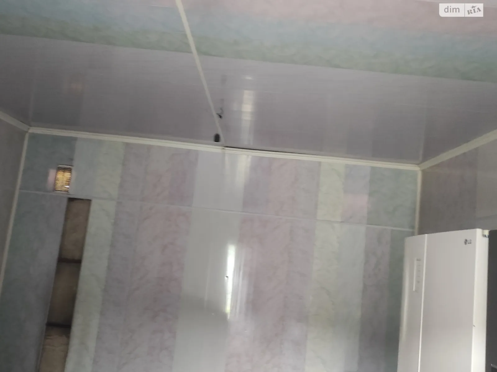 Продается место в гаражном кооперативе под бус на 62.3 кв. м, цена: 18000 $ - фото 1