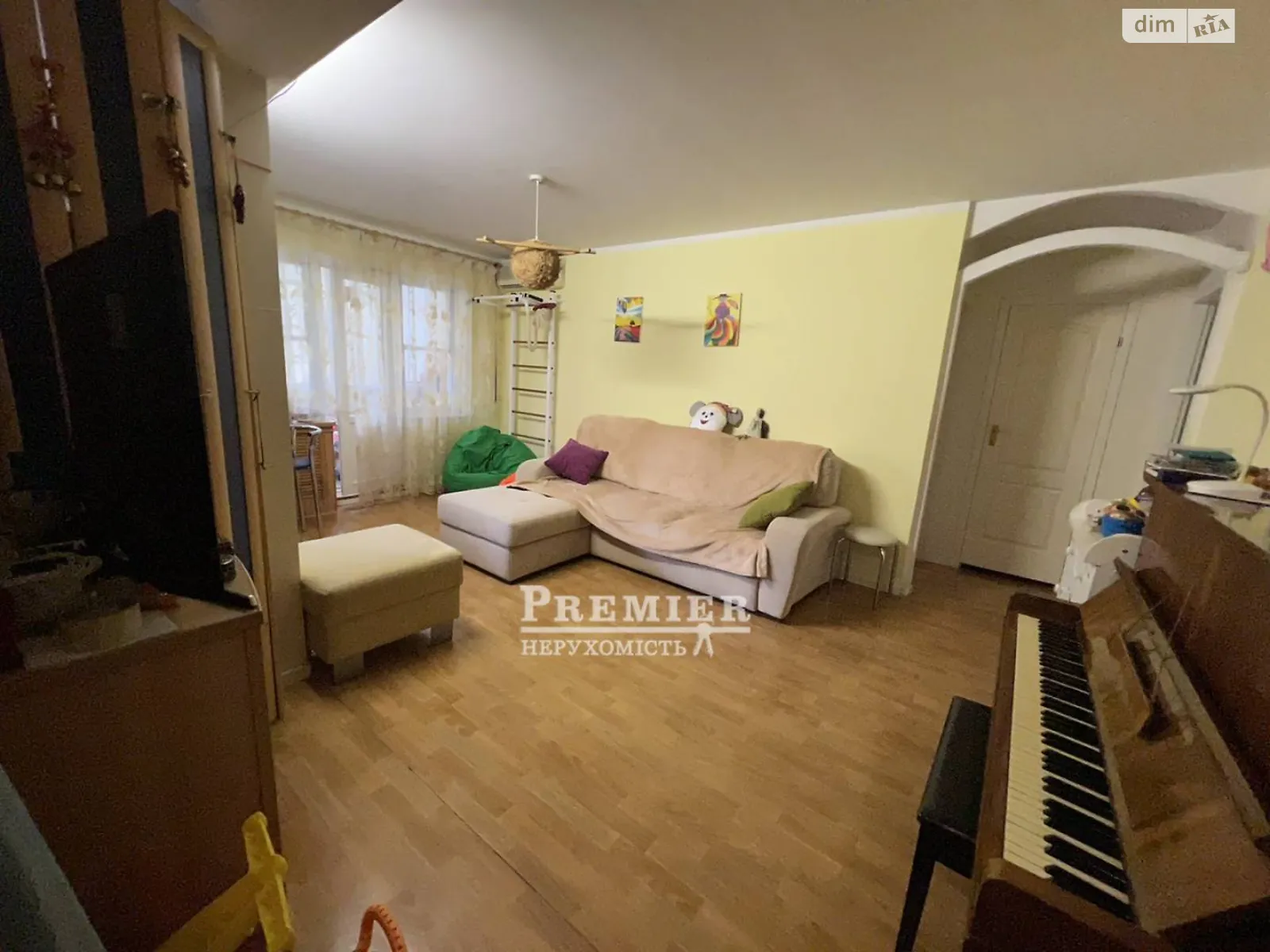 Продається 3-кімнатна квартира 59 кв. м у Одесі, вул. Академіка Філатова - фото 1