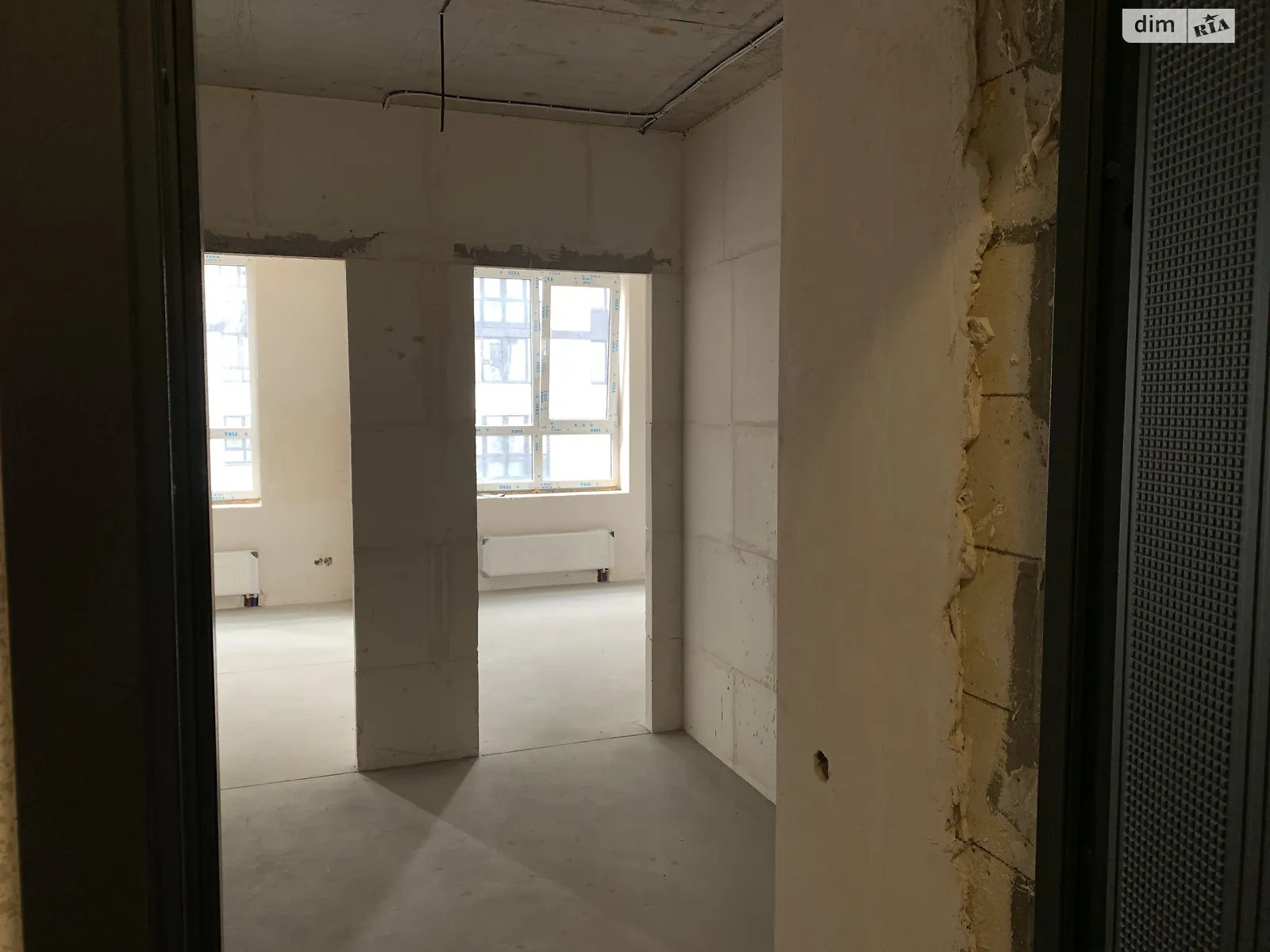 Продается 1-комнатная квартира 41 кв. м в Ирпене, ул. Университетская(Карла Маркса), 3/13 - фото 1