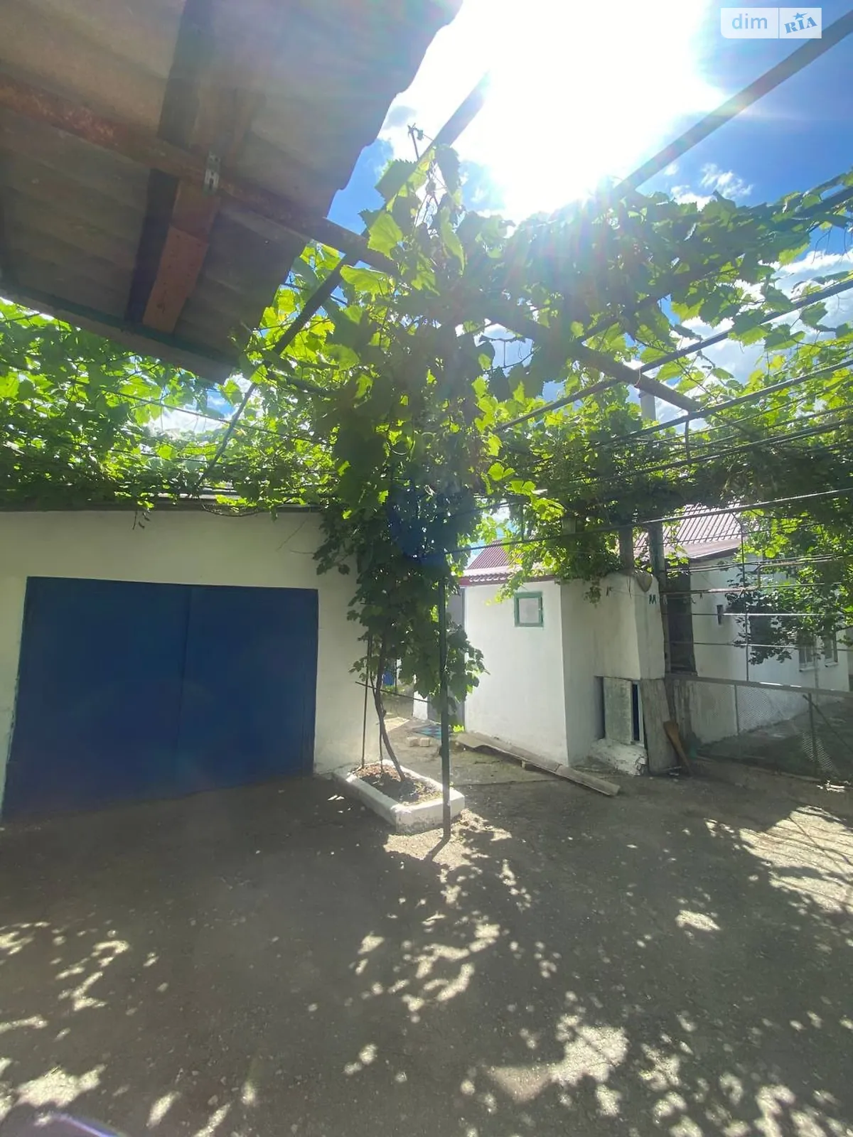 Продается одноэтажный дом 58 кв. м с верандой, цена: 30000 $ - фото 1