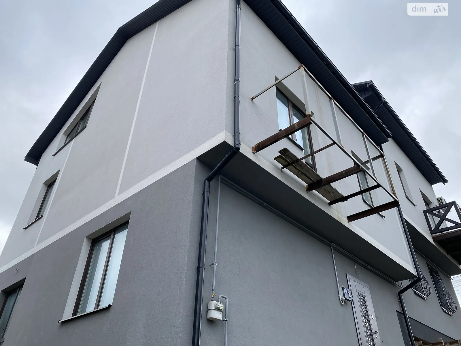 Продається будинок 2 поверховий 169 кв. м с басейном, цена: 145000 $ - фото 1